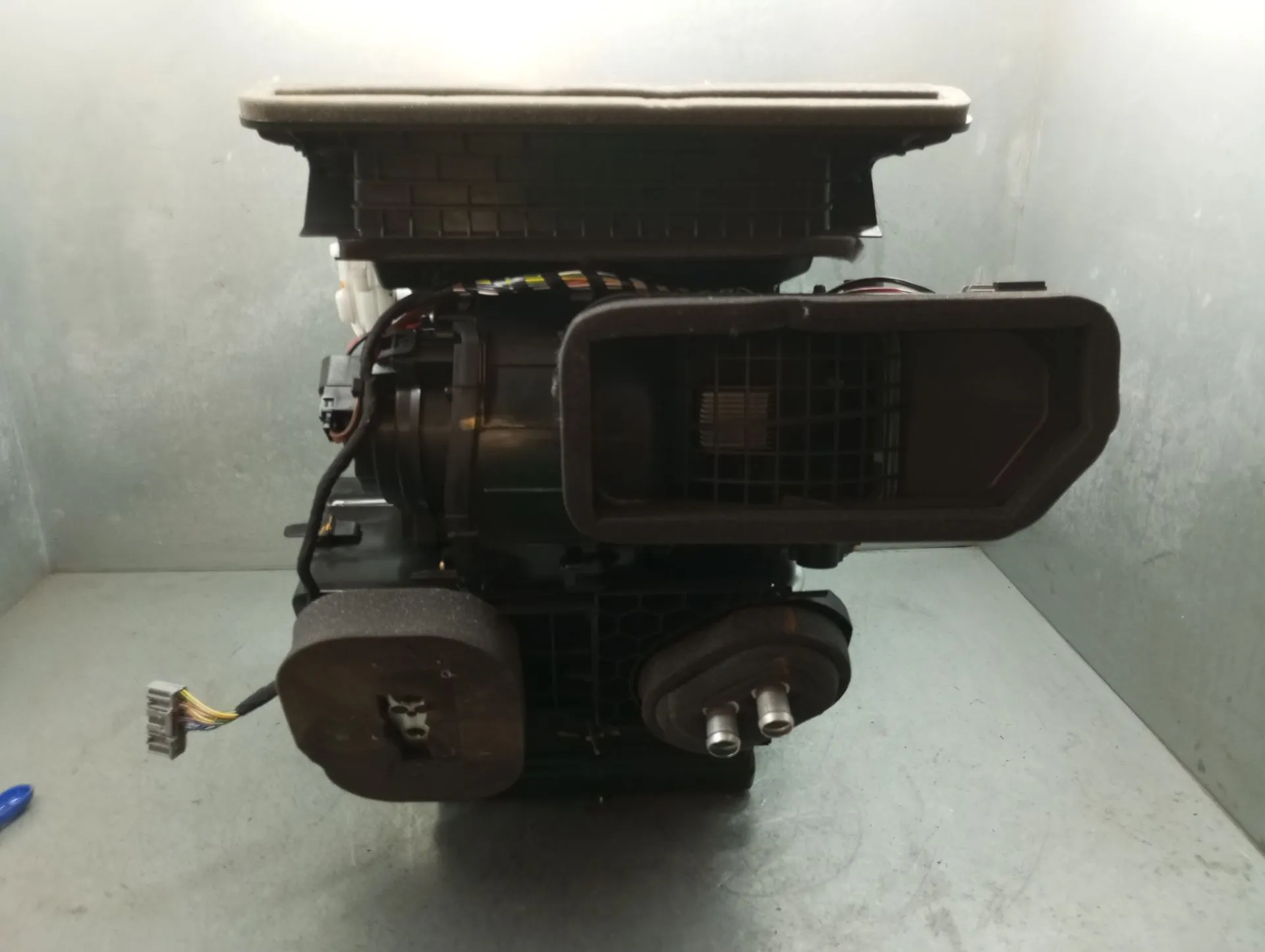 Complete heating radiator DACIA Duster III (P1310) Imagem-2