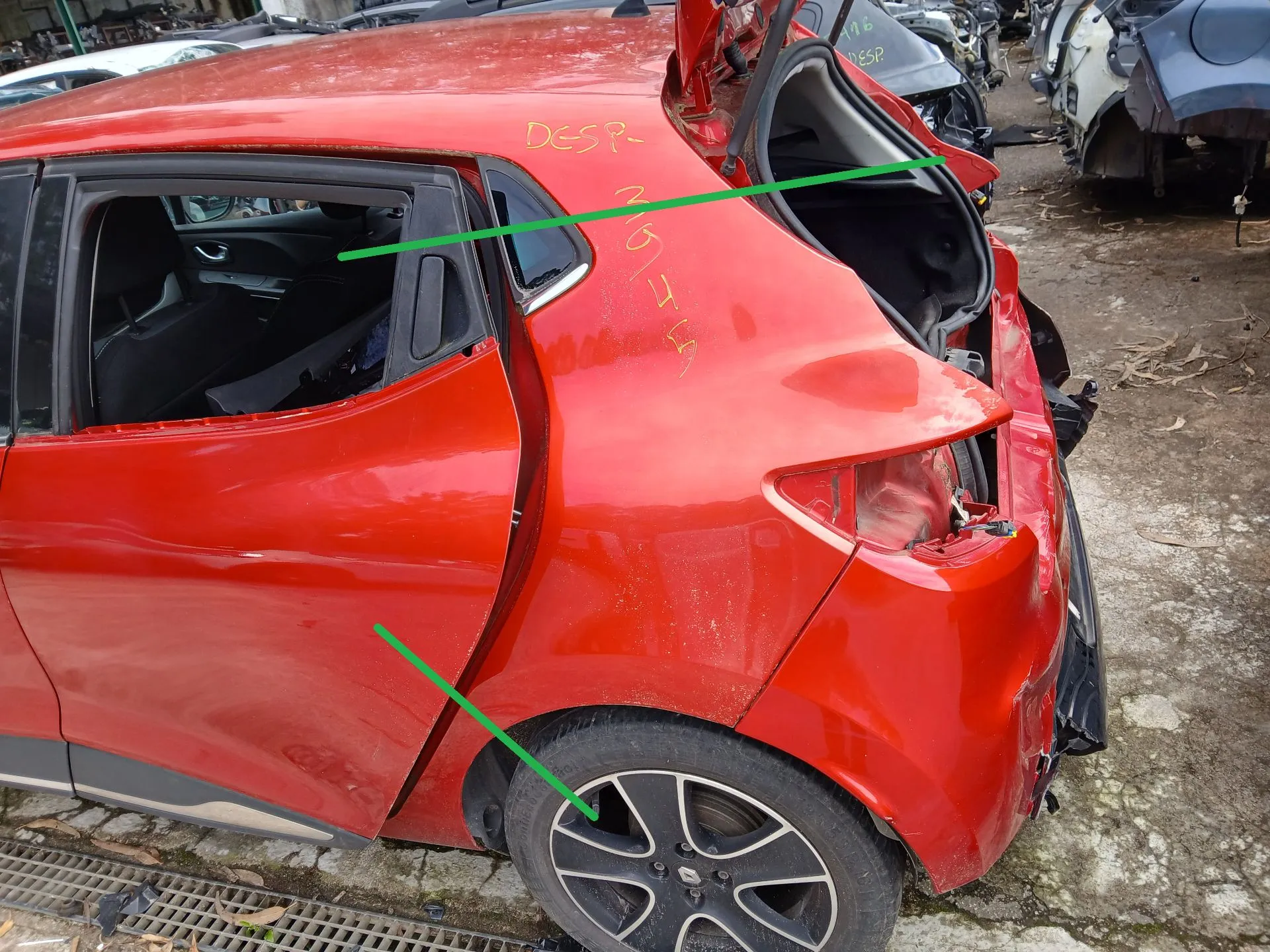 Painel trás esquerdo RENAULT Clio IV (BH_)