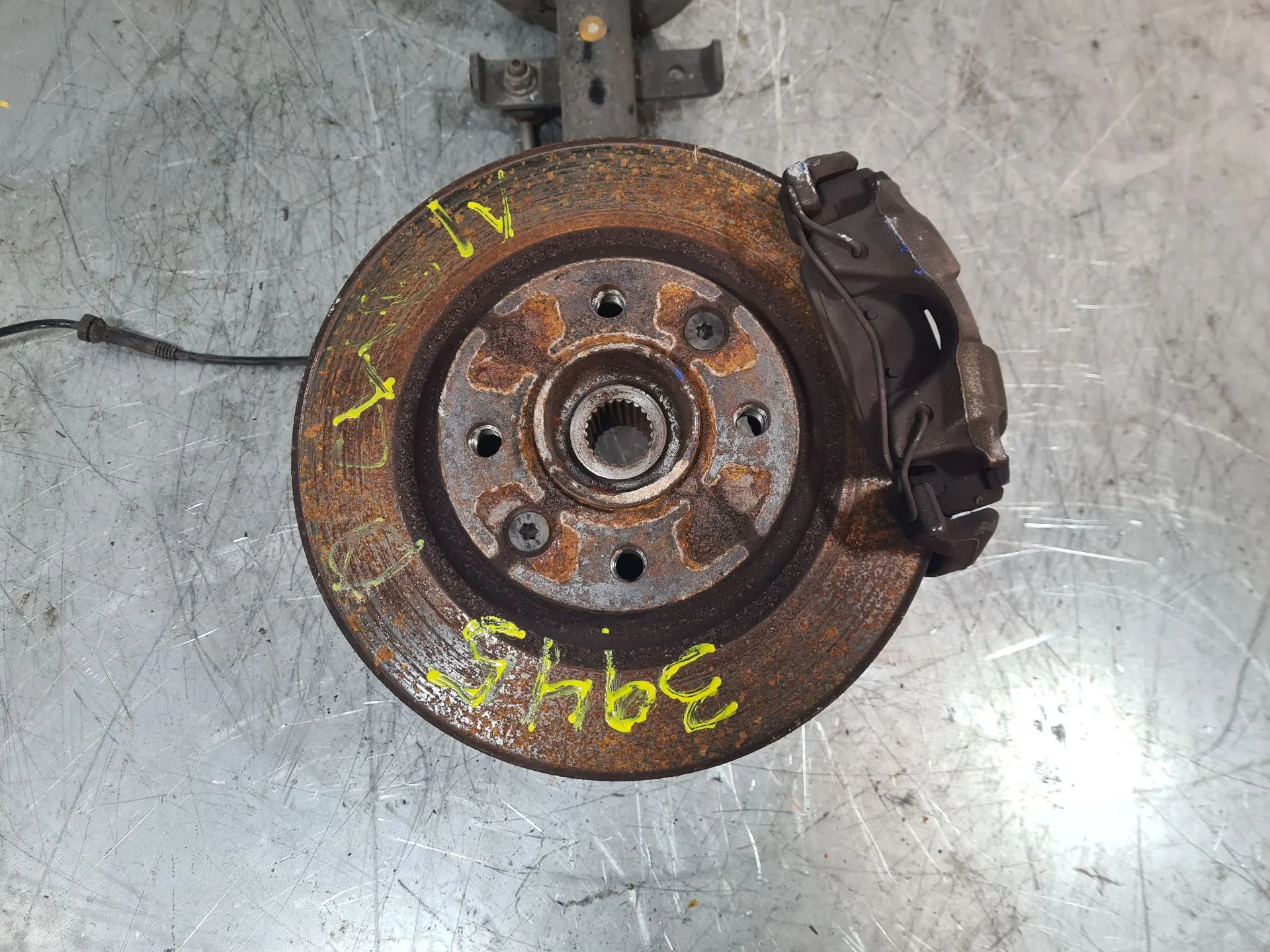 Fusello anteriore destro RENAULT Clio IV (BH_)