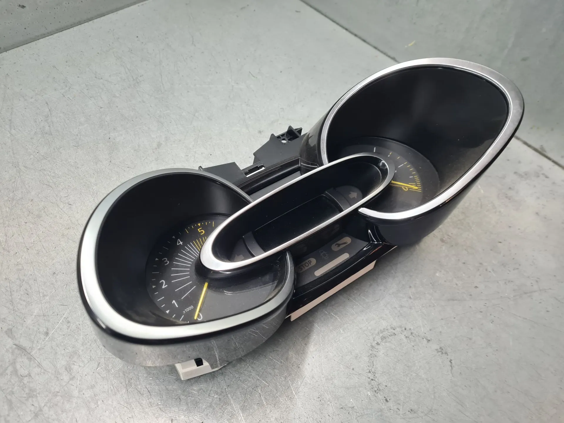 Quadrante / painel de instrumentos RENAULT Clio IV (BH_) Imagem-1