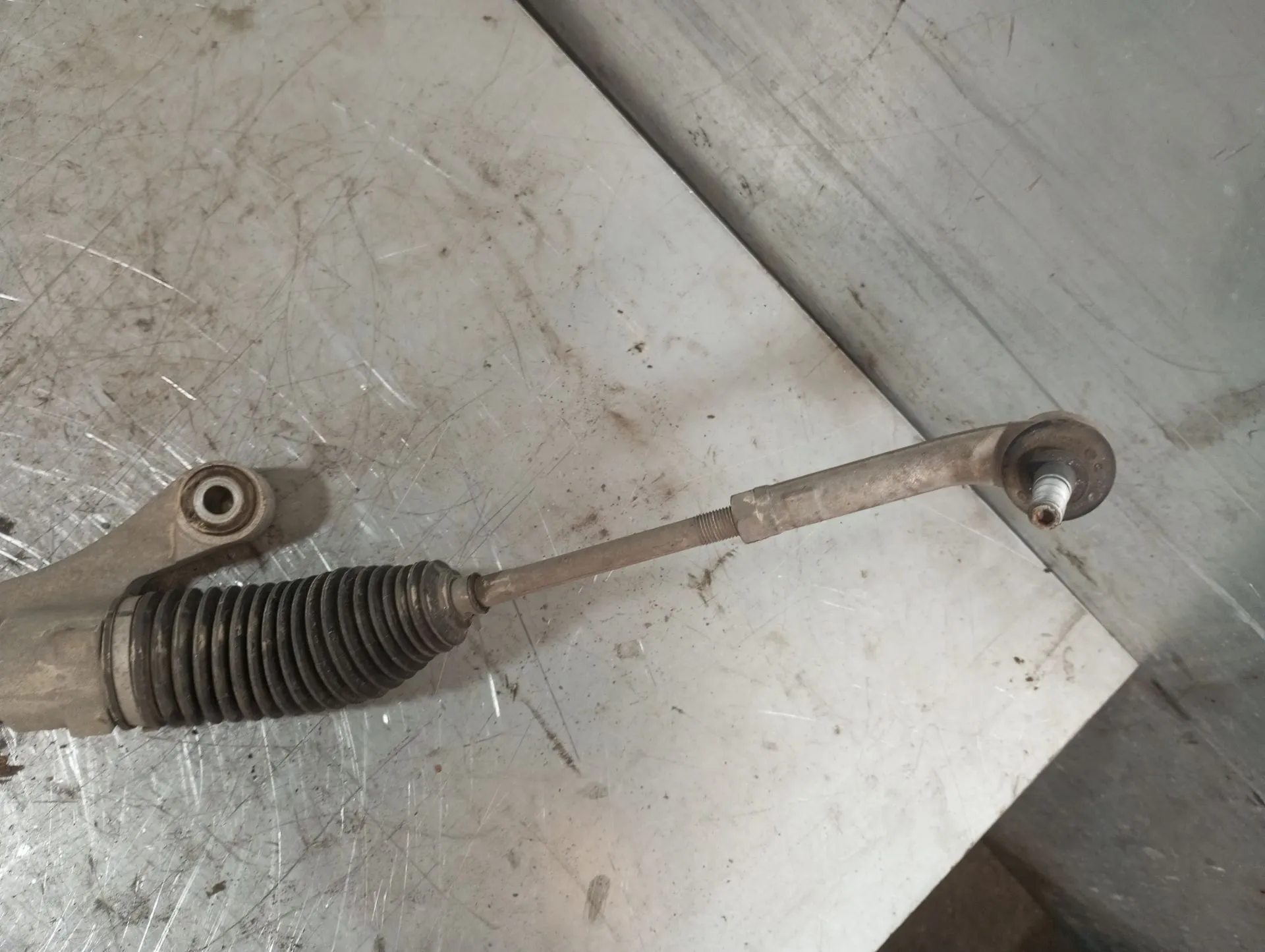 Steering box FORD Fiesta VII (HJ, HF) Imagem-2