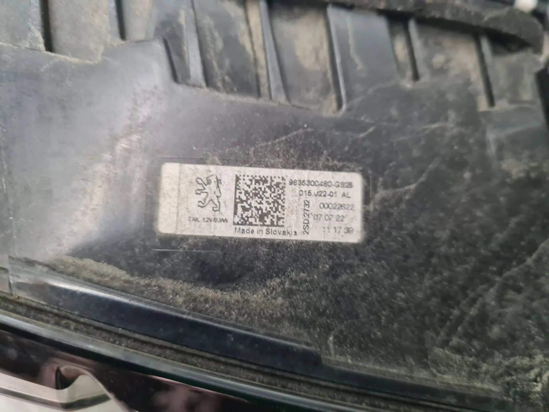 Feu de coffre Gauche PEUGEOT 308 III Imagem-3