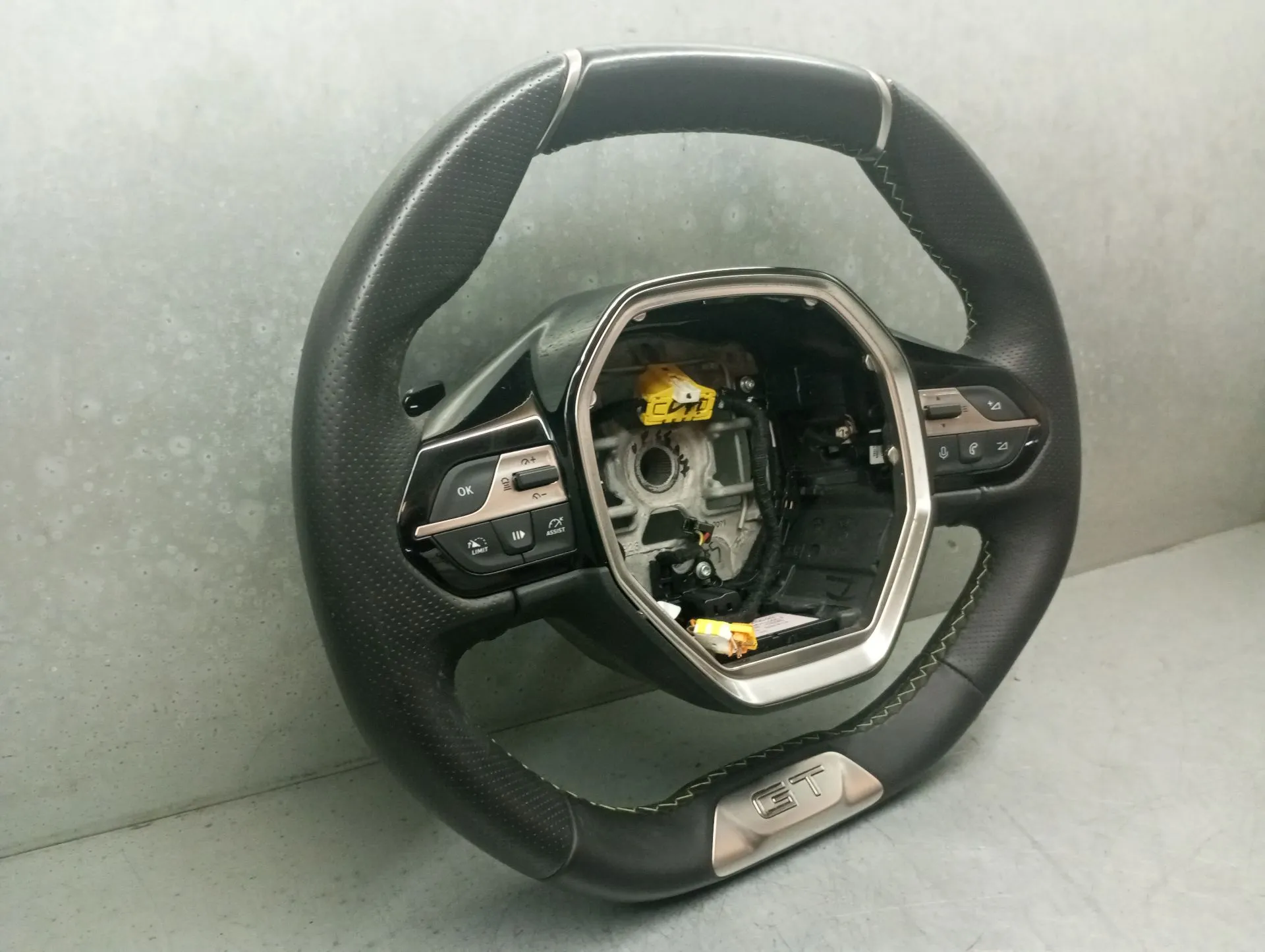 Volante de dirección PEUGEOT 308 III Imagem-1