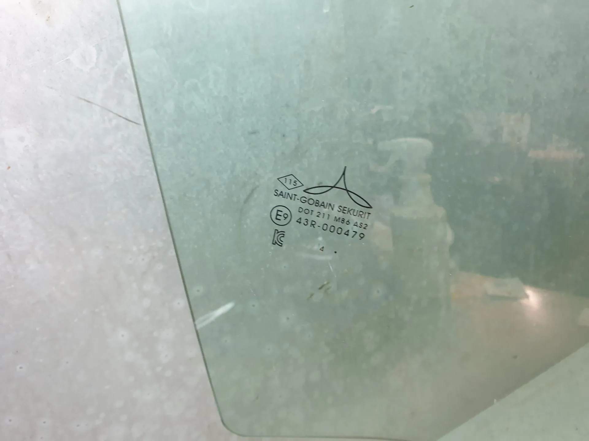 Vidro porta frente direita RENAULT Captur II Imagem-1