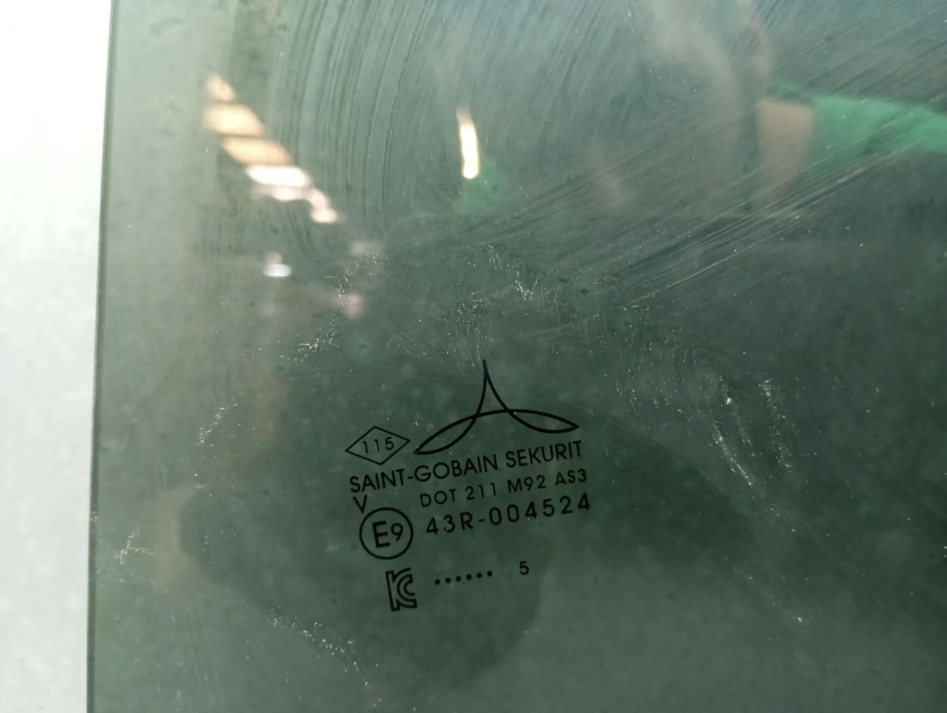 Vitre porte arrière gauche RENAULT Captur II Imagem-3