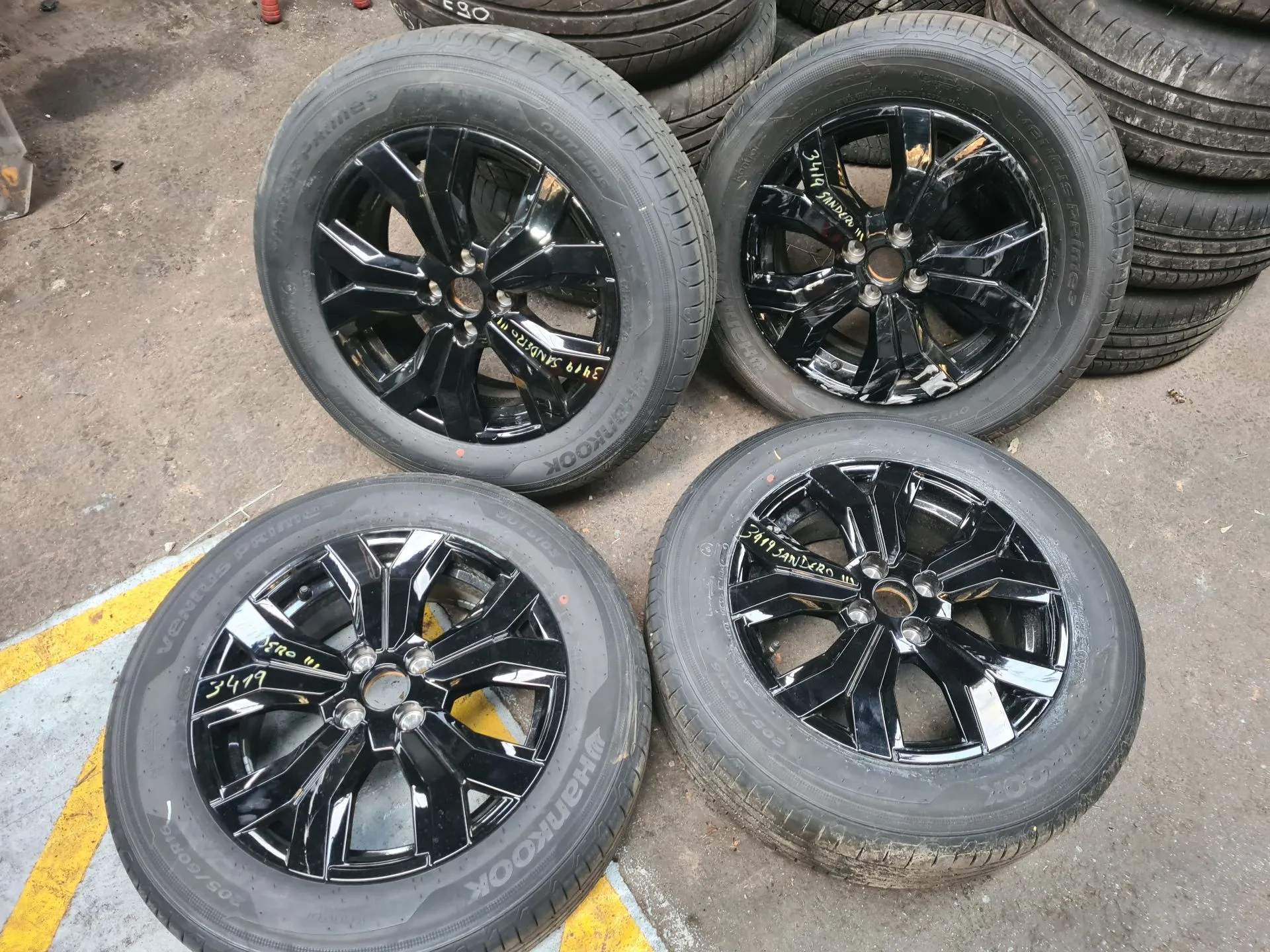 Conjunto Jantes Especiais DACIA Sandero III Imagem-1