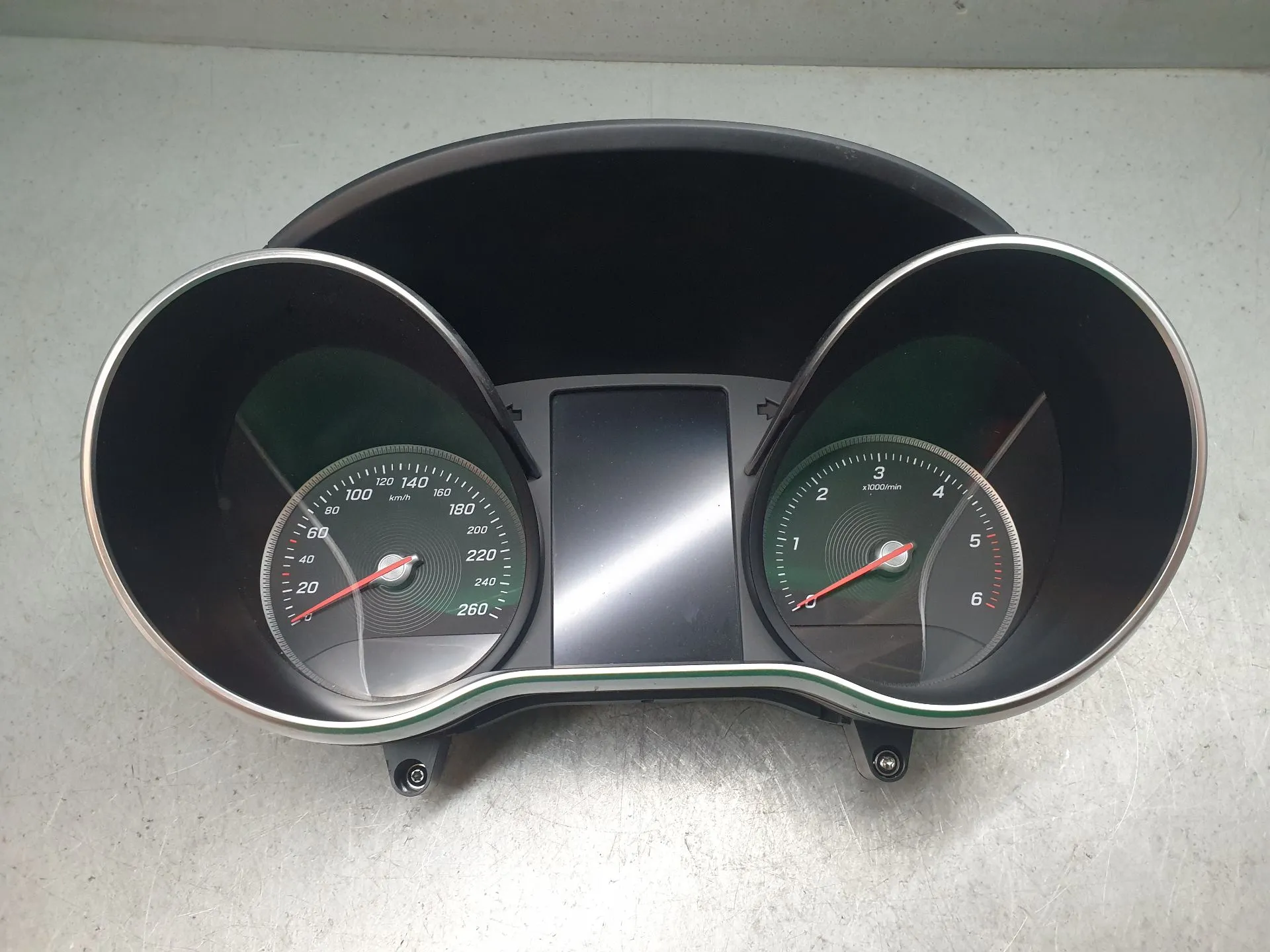 Quadrante / painel de instrumentos MERCEDES-BENZ Classe C Coupé (C205)