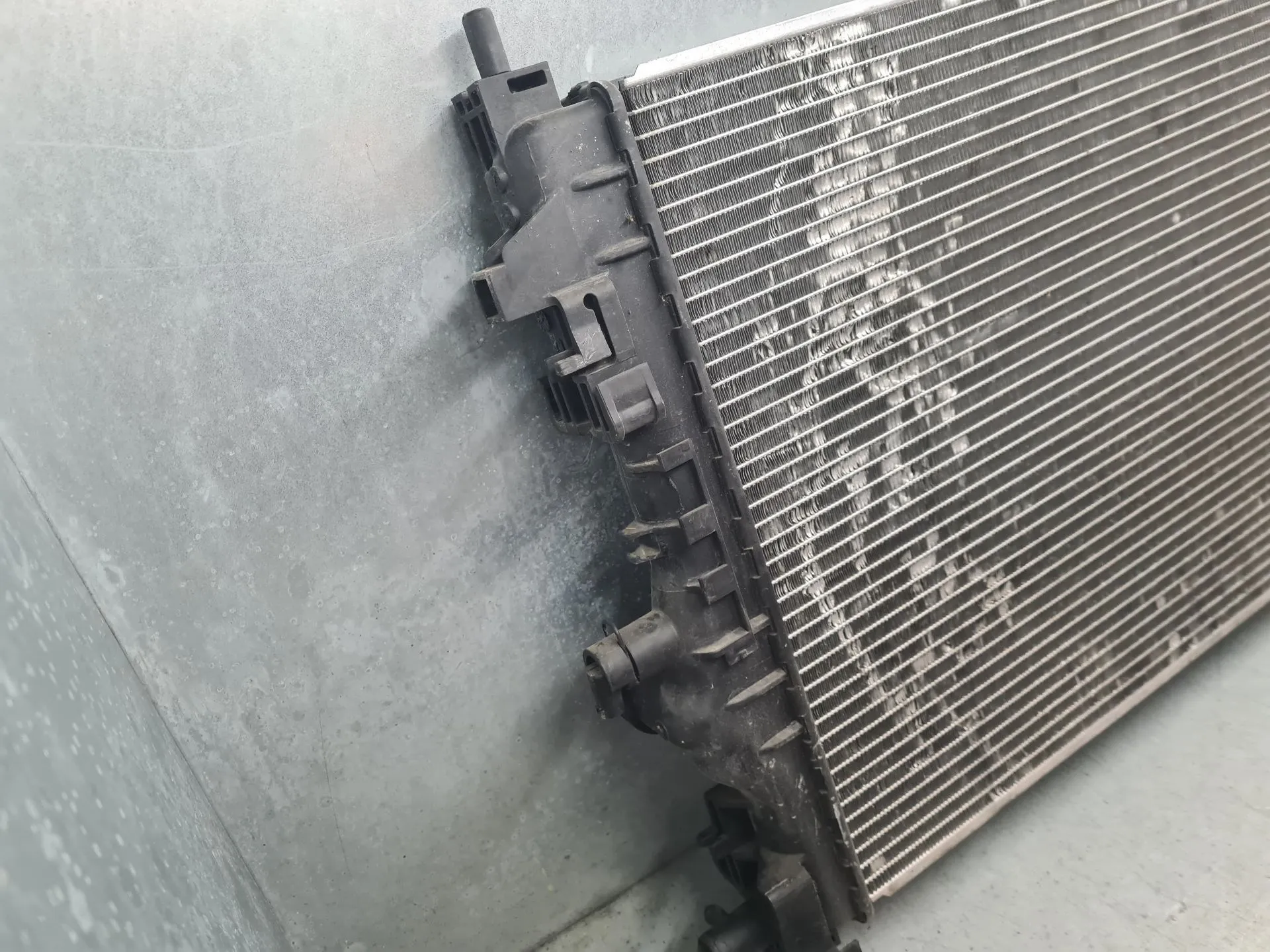Water radiator OPEL Astra J Imagem-2