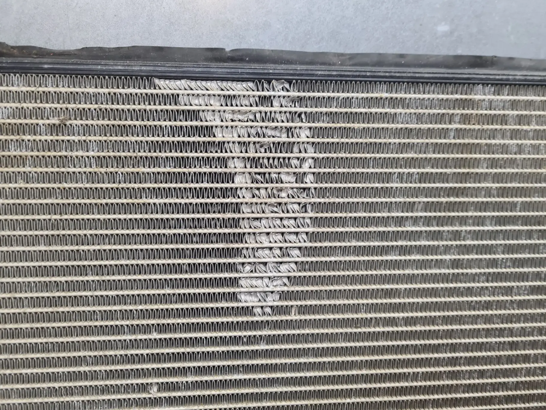 Water radiator VOLKSWAGEN Caddy III Kombi (2KB, 2KJ, 2CB, 2CJ) Imagem-3