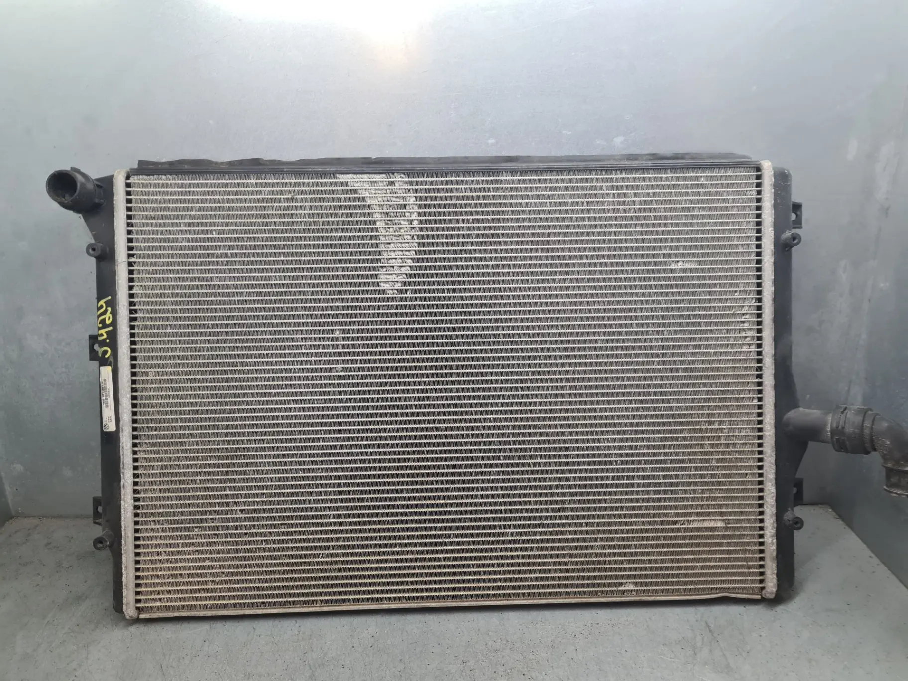 Water radiator VOLKSWAGEN Caddy III Kombi (2KB, 2KJ, 2CB, 2CJ)