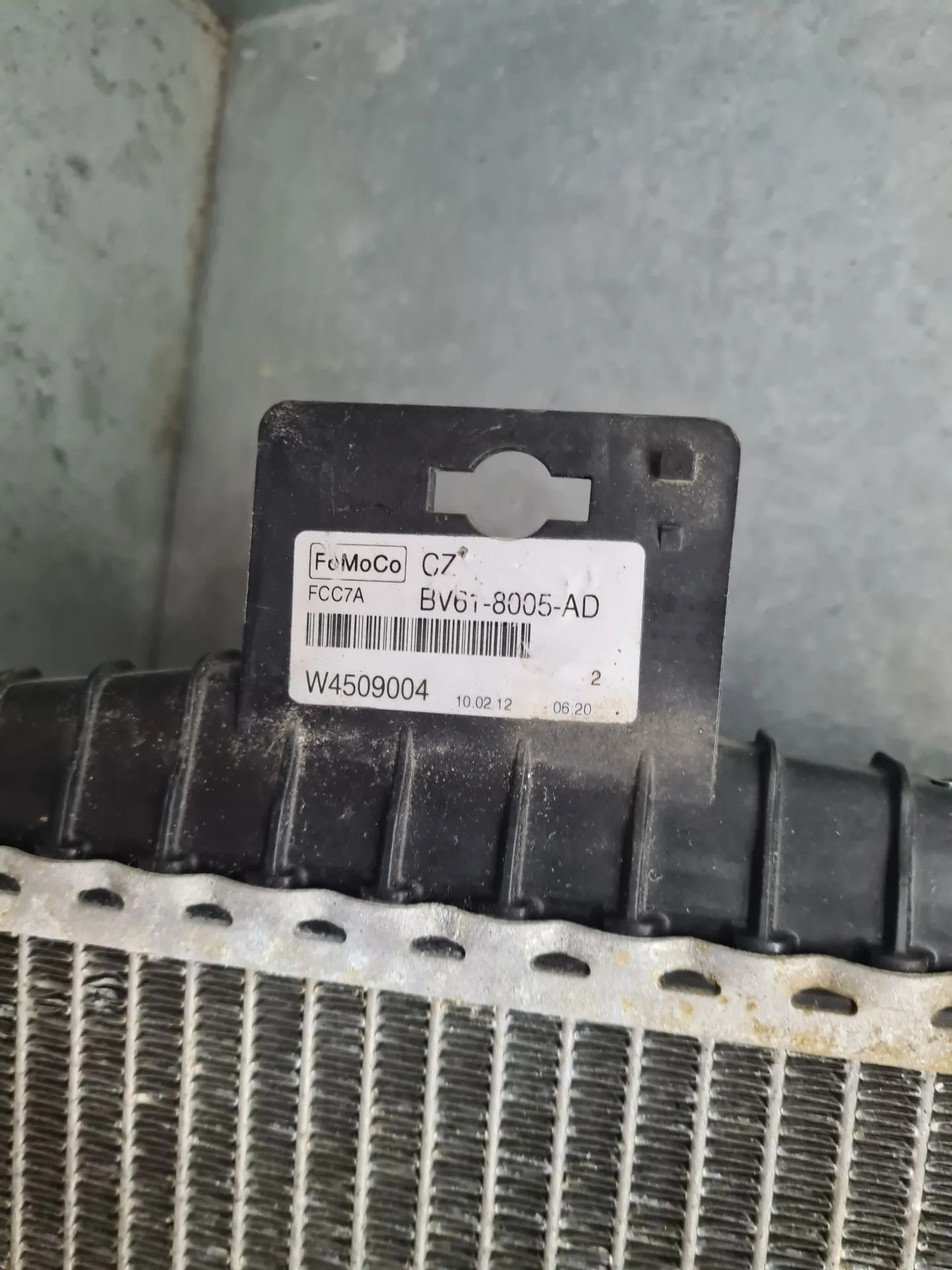 Water radiator FORD C-Max II (DXA/CB7, DXA/CEU) Imagem-3