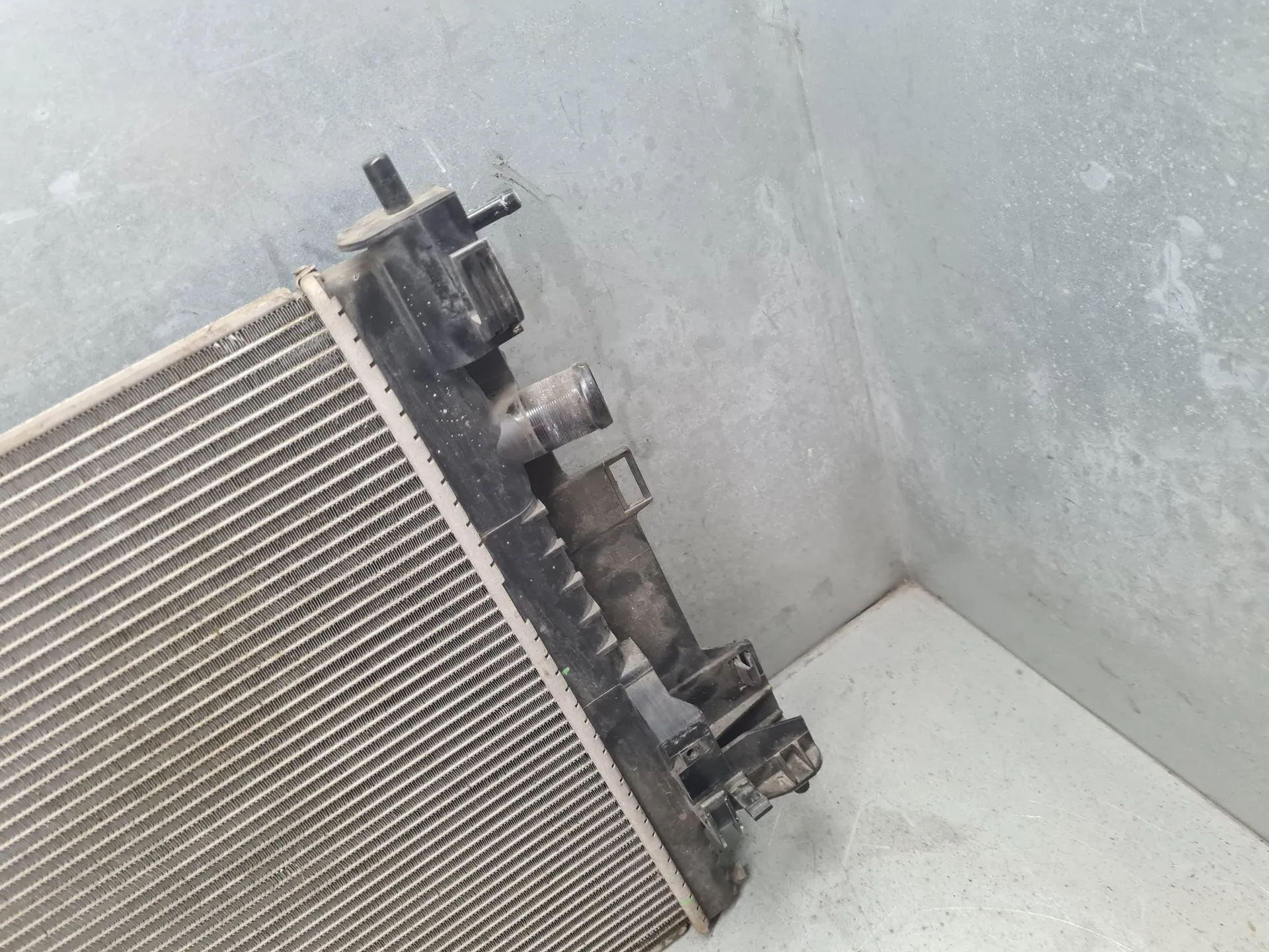 Water radiator RENAULT Twingo III (BCM_) Imagem-2