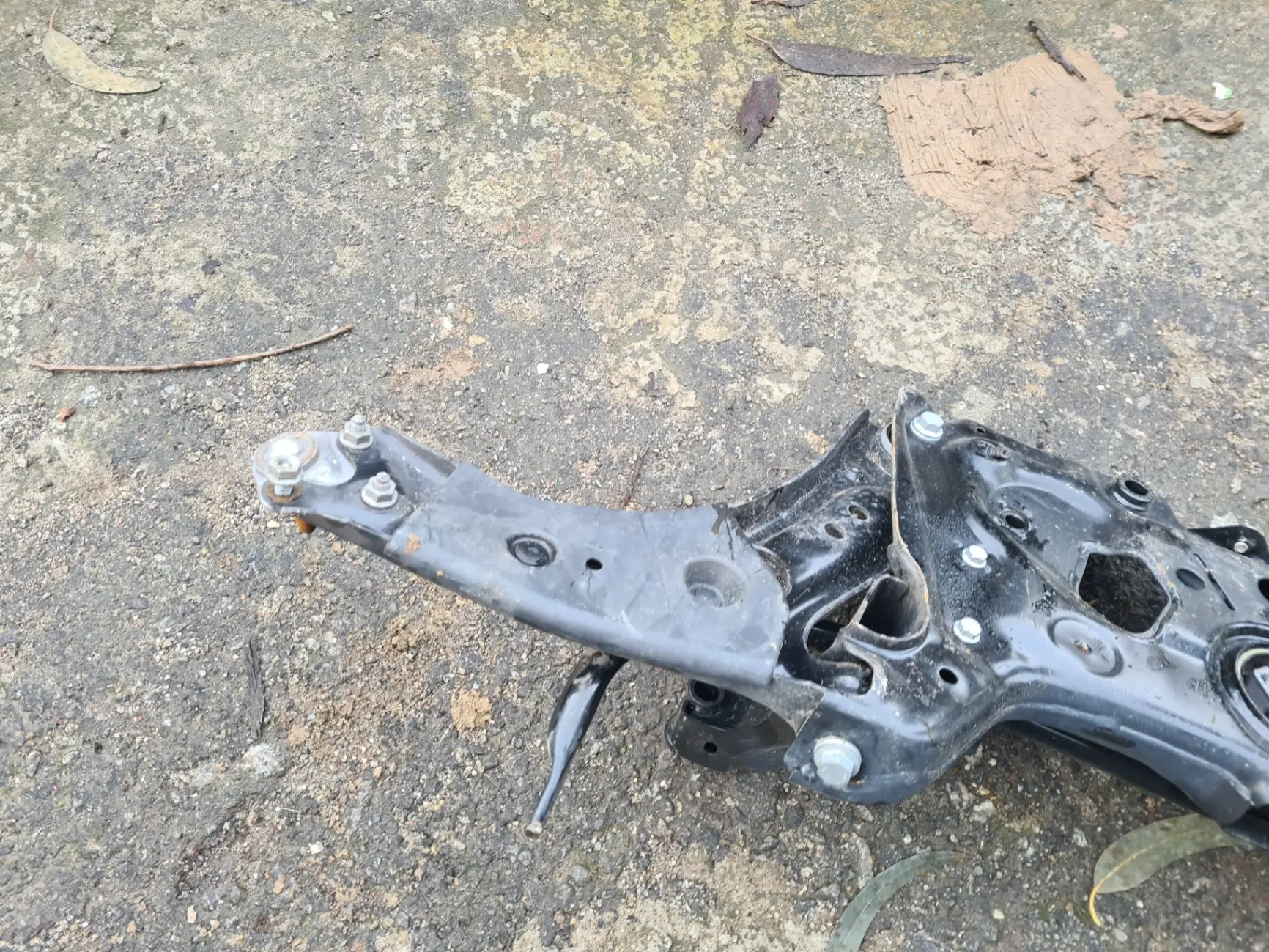 Brazo suspensión delantero izquierdo VOLKSWAGEN Golf VIII Variant (CG5)