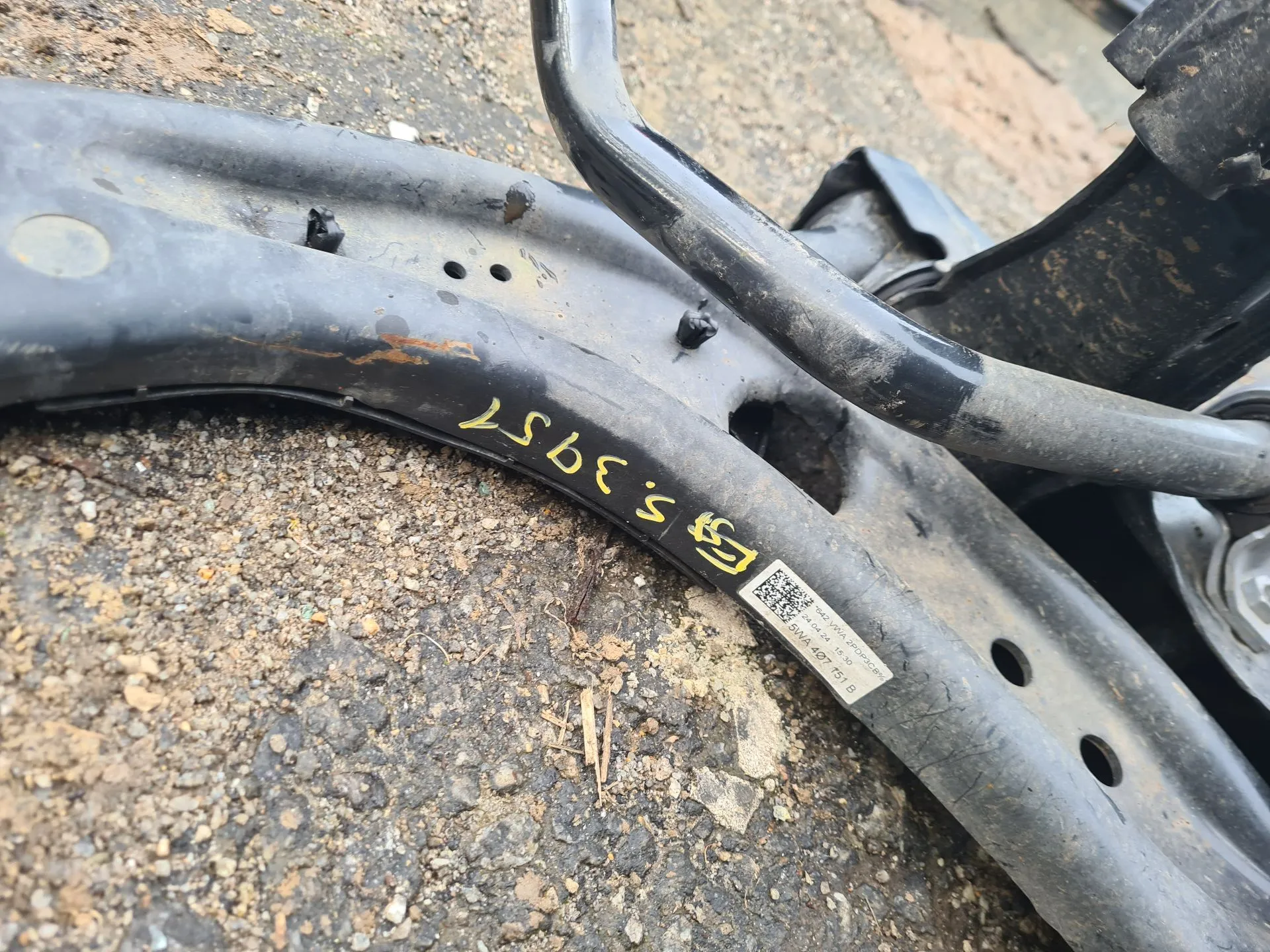 Braccio di sospensione anteriore sinistro VOLKSWAGEN Golf VIII Variant (CG5) Imagem-1