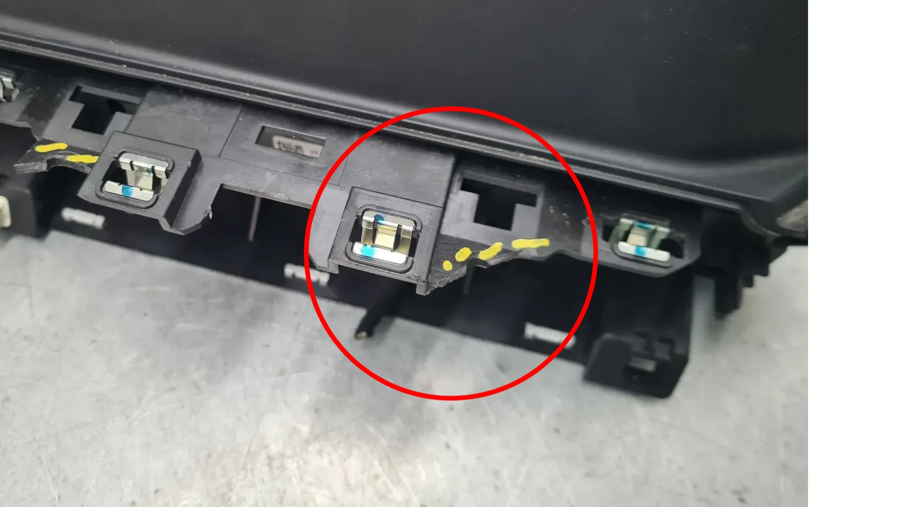 Display / schermo informazioni PEUGEOT 208 II Imagem-5