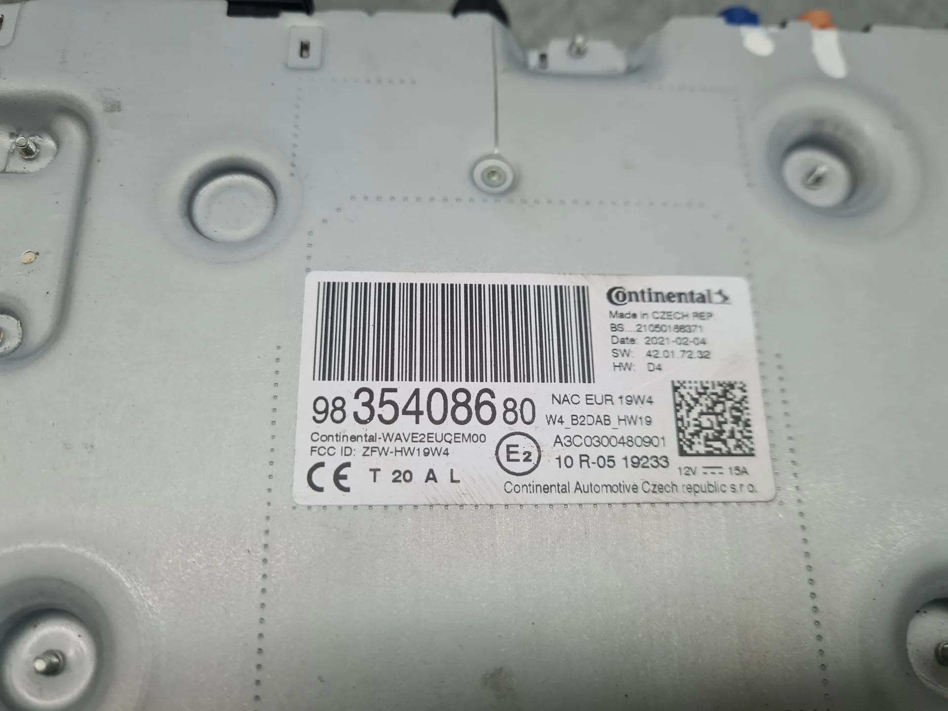 Kit Auto-rádio PEUGEOT 208 II Imagem-6