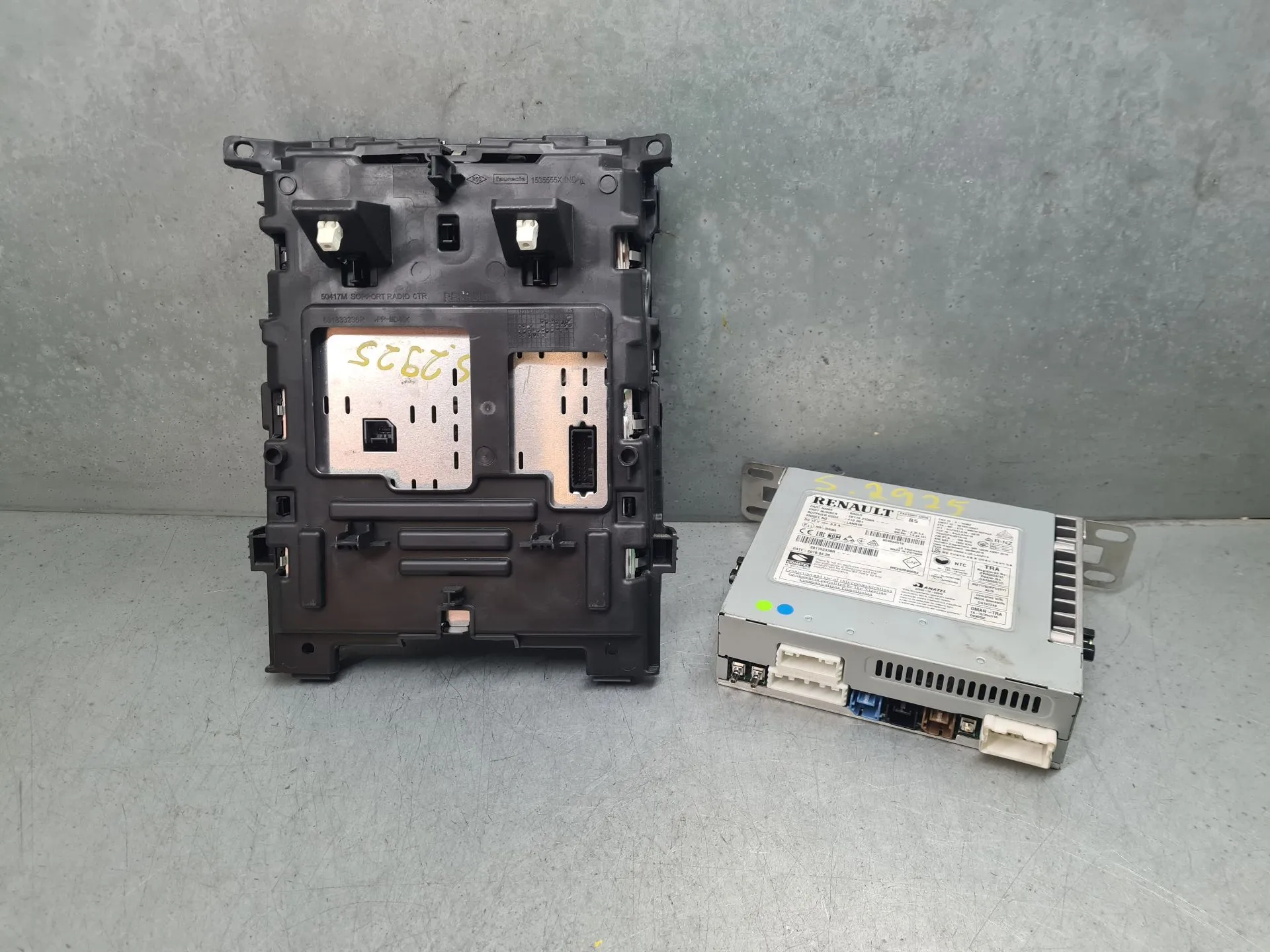 Kit Auto-rádio RENAULT Megane IV (B9A/M_) Imagem-1