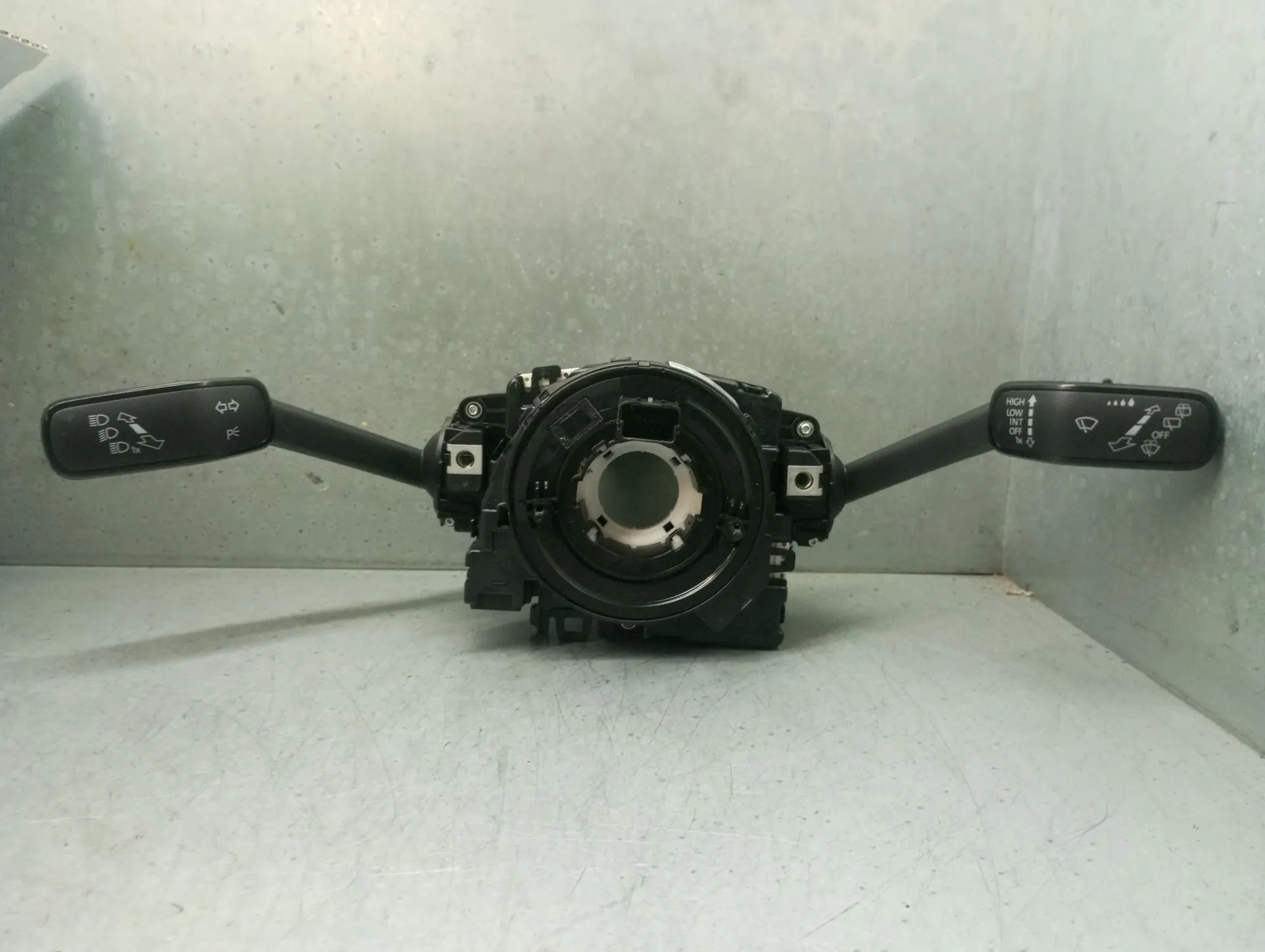 Airbag strap VOLKSWAGEN Golf VIII Variant (CG5)