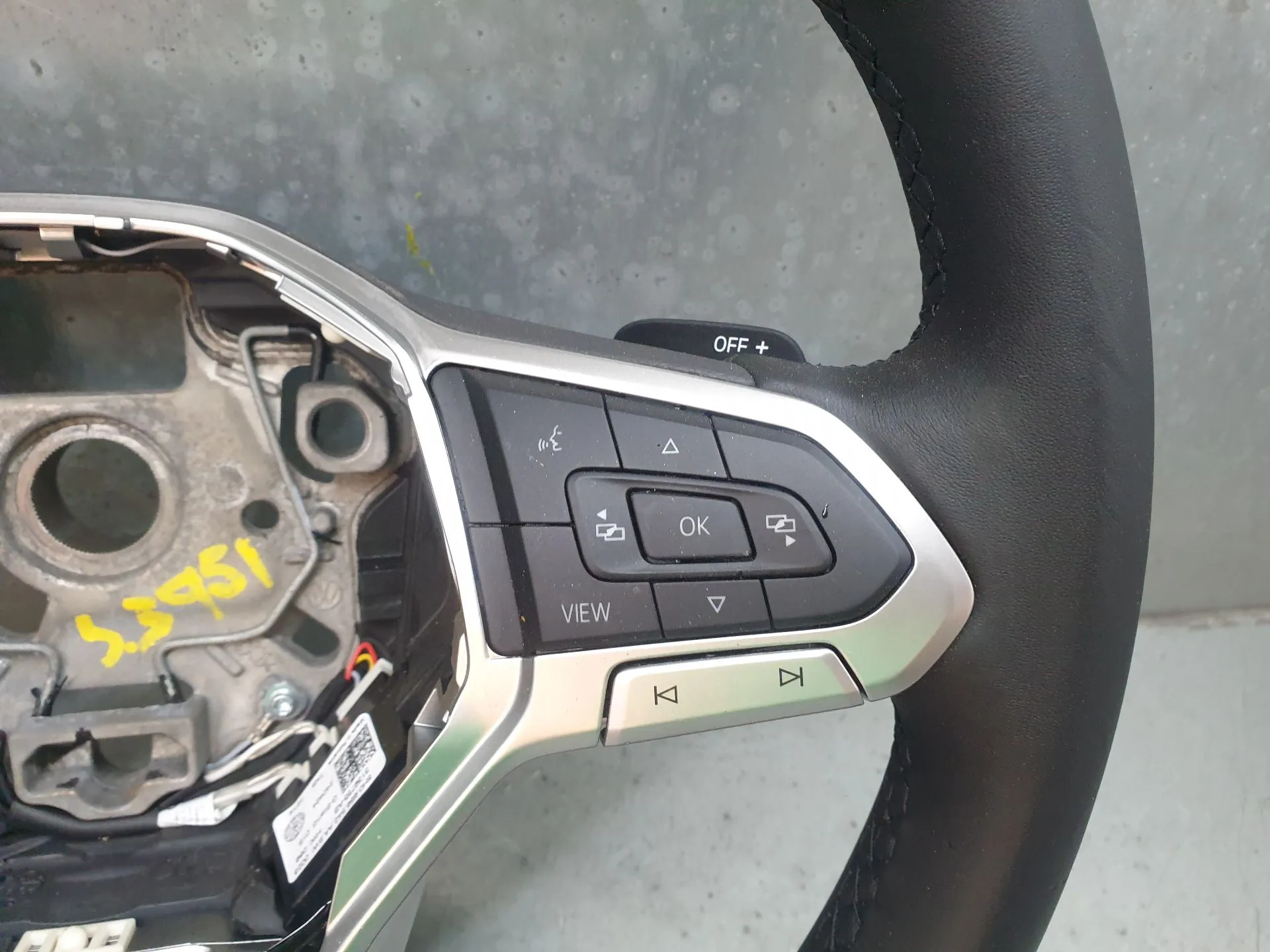 Steering wheel VOLKSWAGEN Golf VIII Variant (CG5) Imagem-2