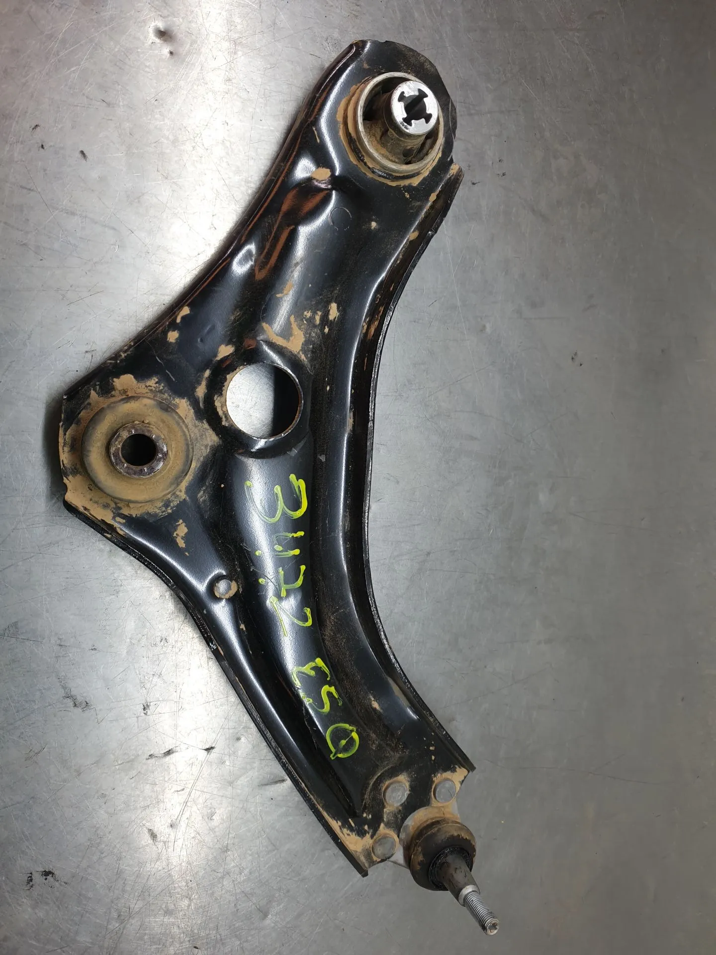 Brazo suspensión delantero izquierdo RENAULT Kangoo III