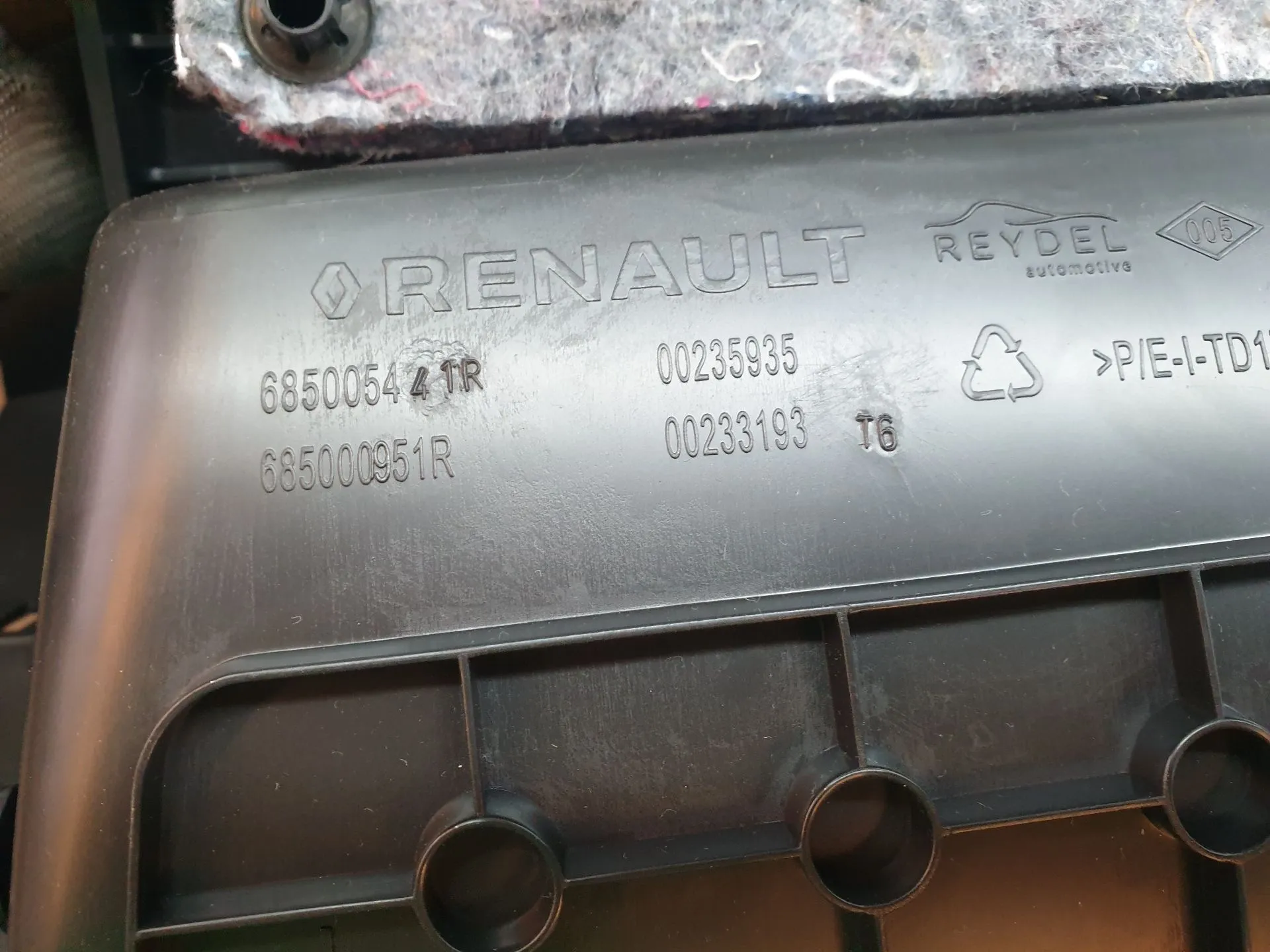 Guantera RENAULT Captur II Imagem-5