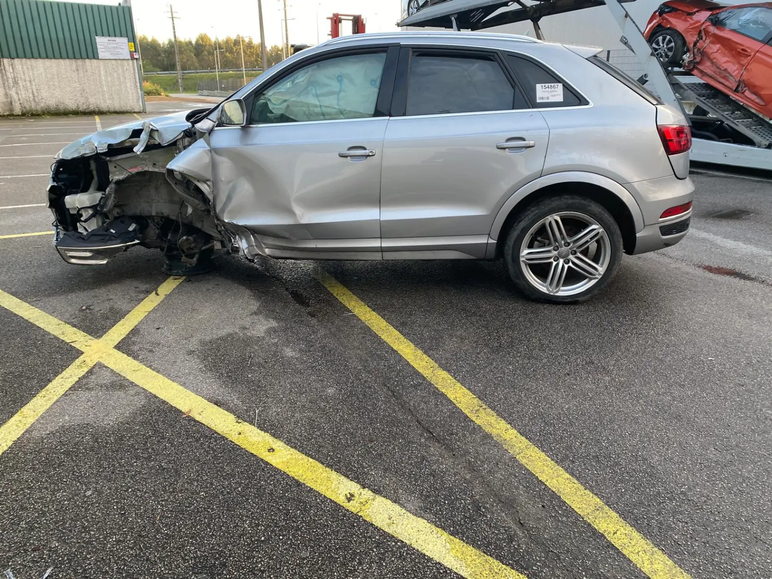 Alzavetro anteriore sinistro AUDI Q3 (8U)
