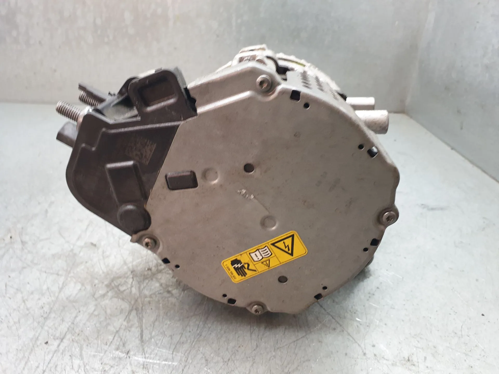 Alternador FORD Puma (J2K, CF7) Imagem-2