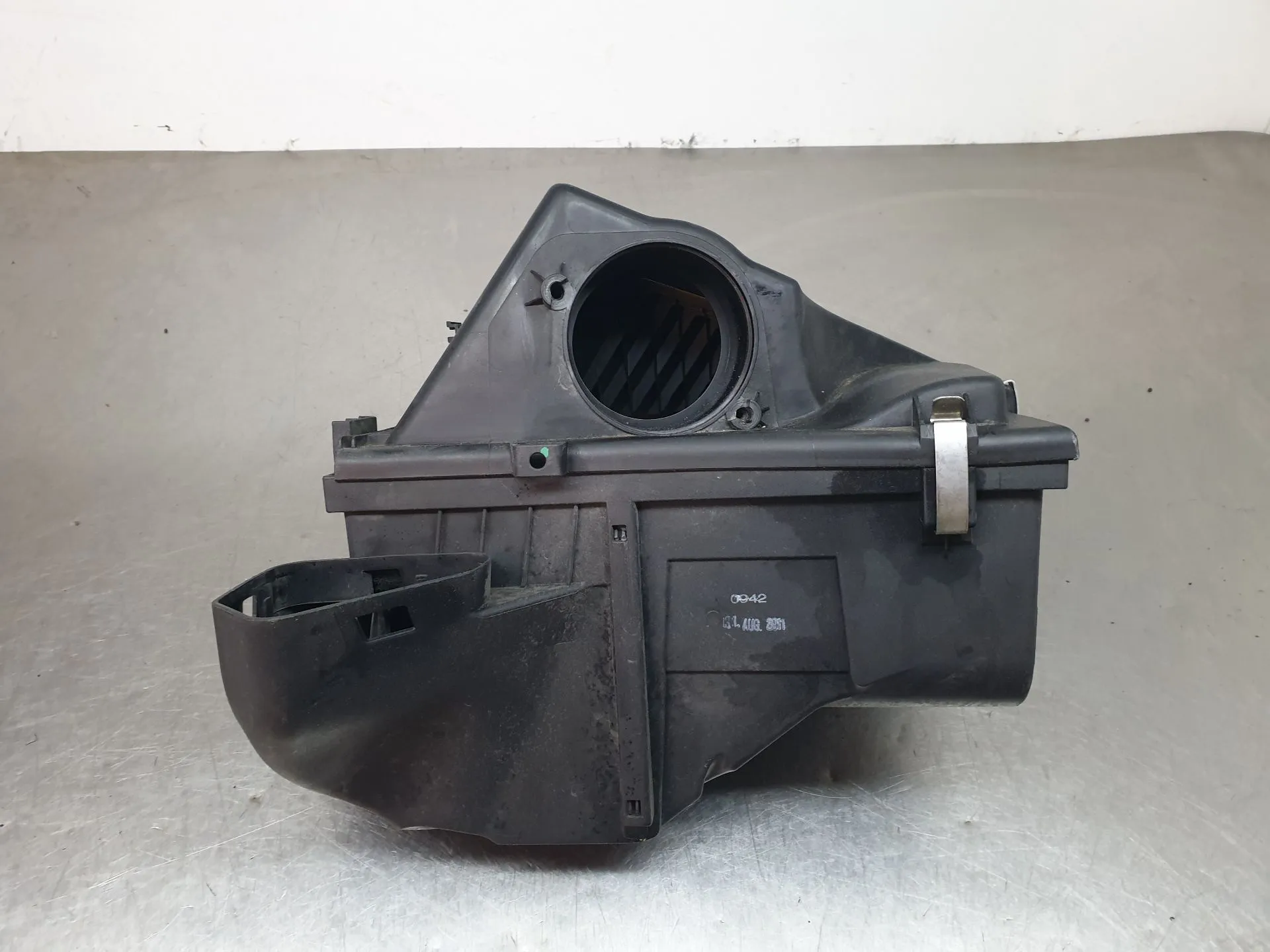 Air filter box BMW X1 (E84)