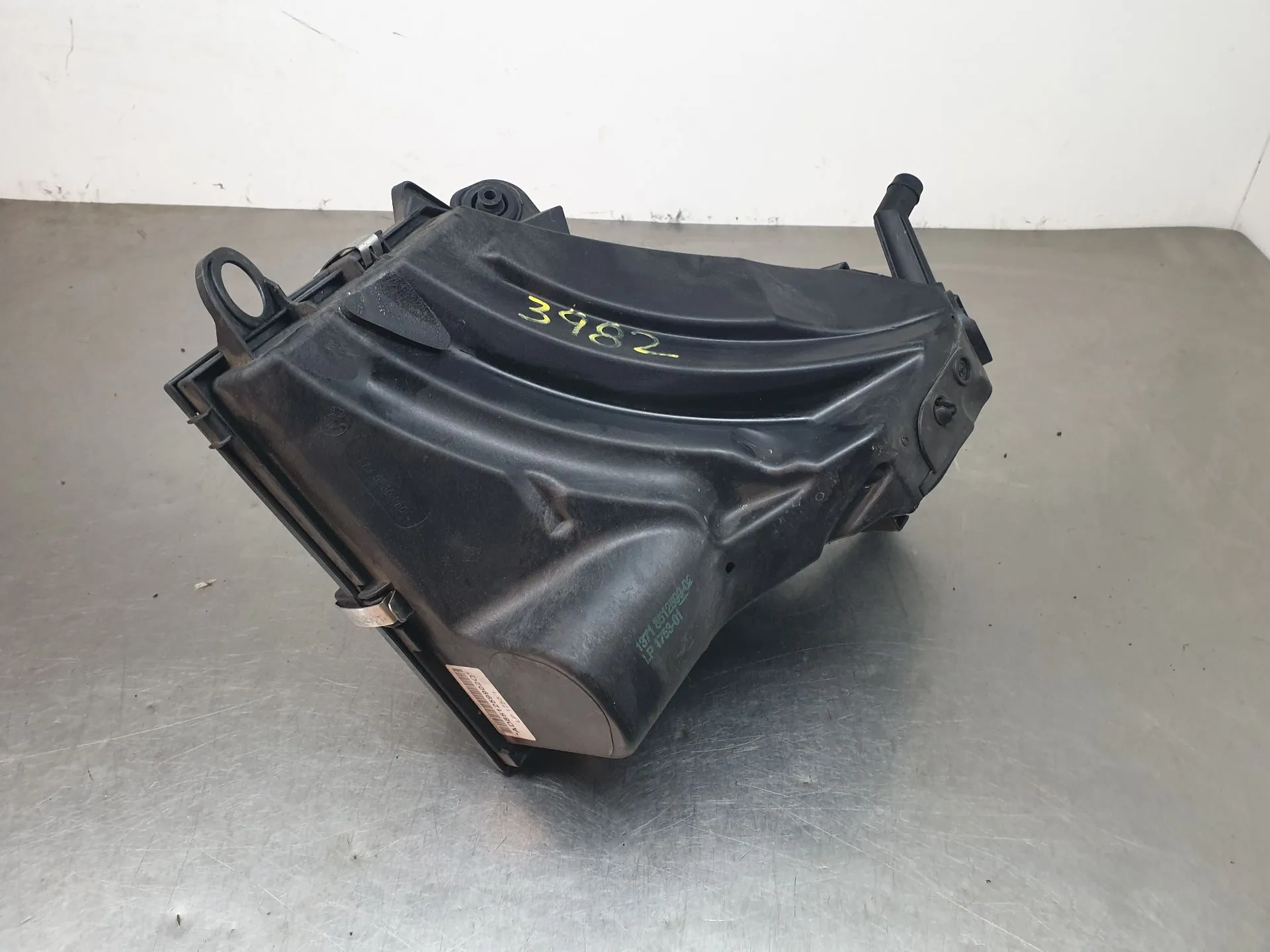 Air filter box BMW X1 (E84) Imagem-2