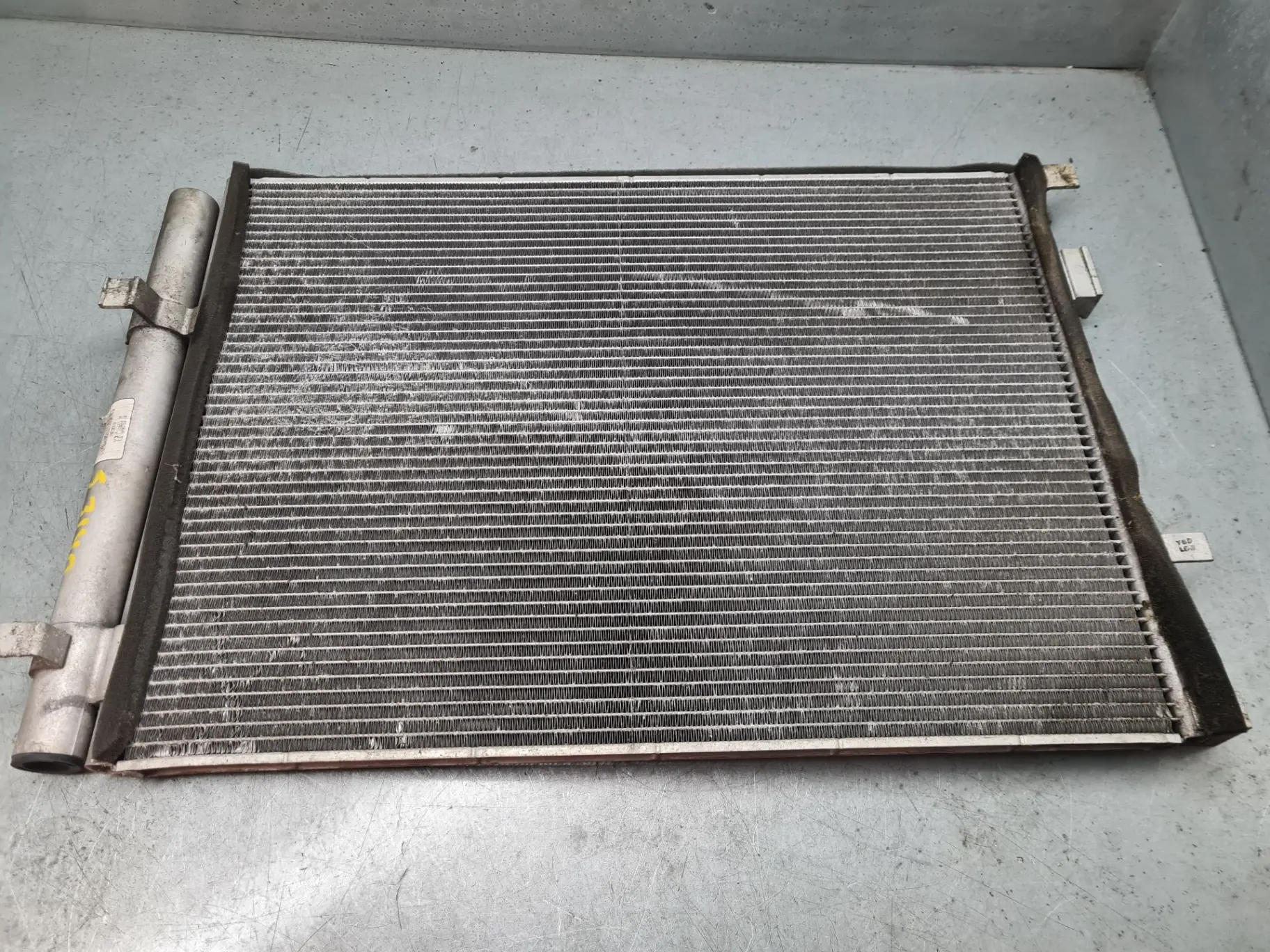 Condensatore aria condizionata (A/C) KIA Rio IV (YB) Imagem-1