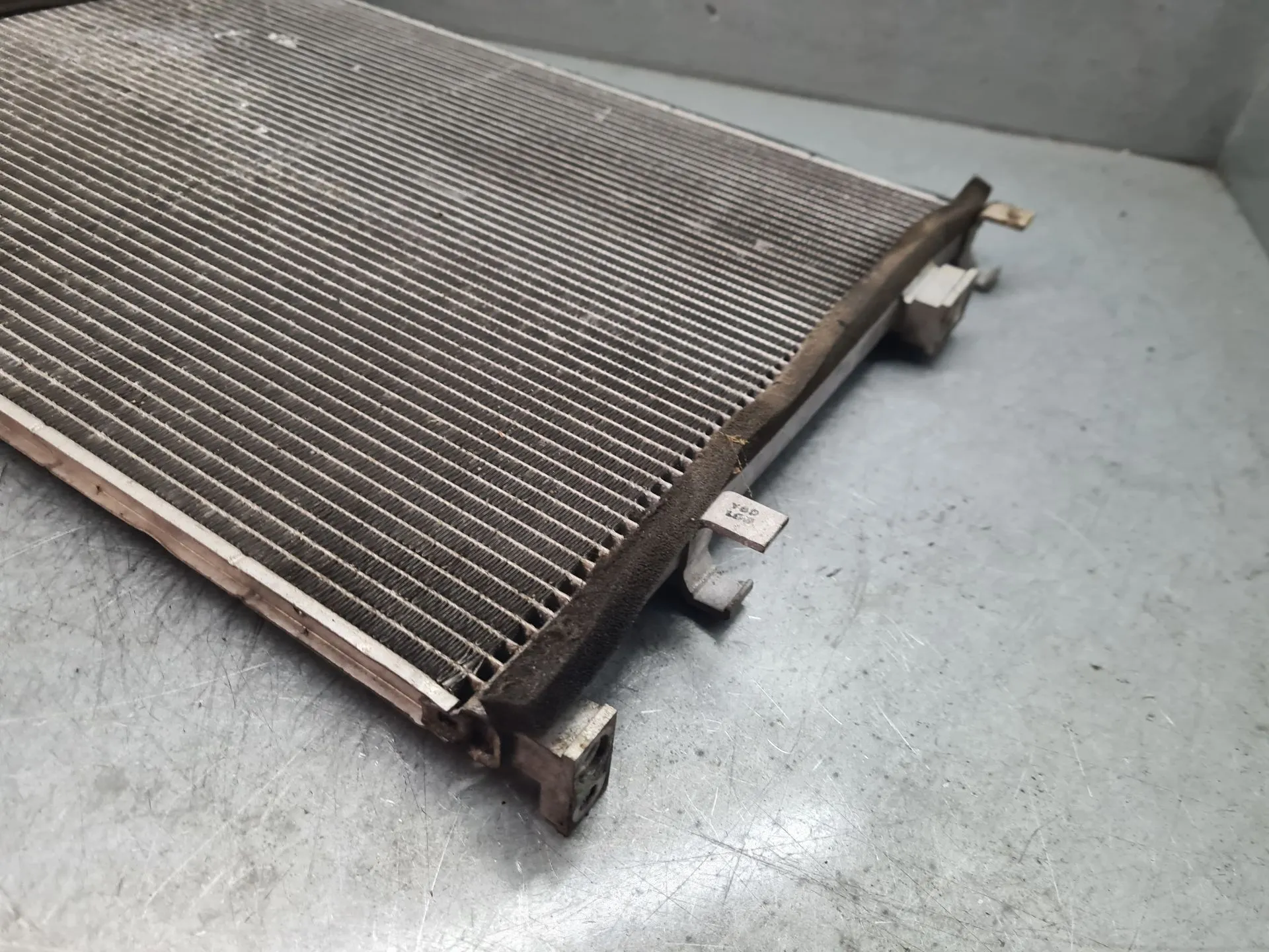 Condensatore aria condizionata (A/C) KIA Rio IV (YB) Imagem-3