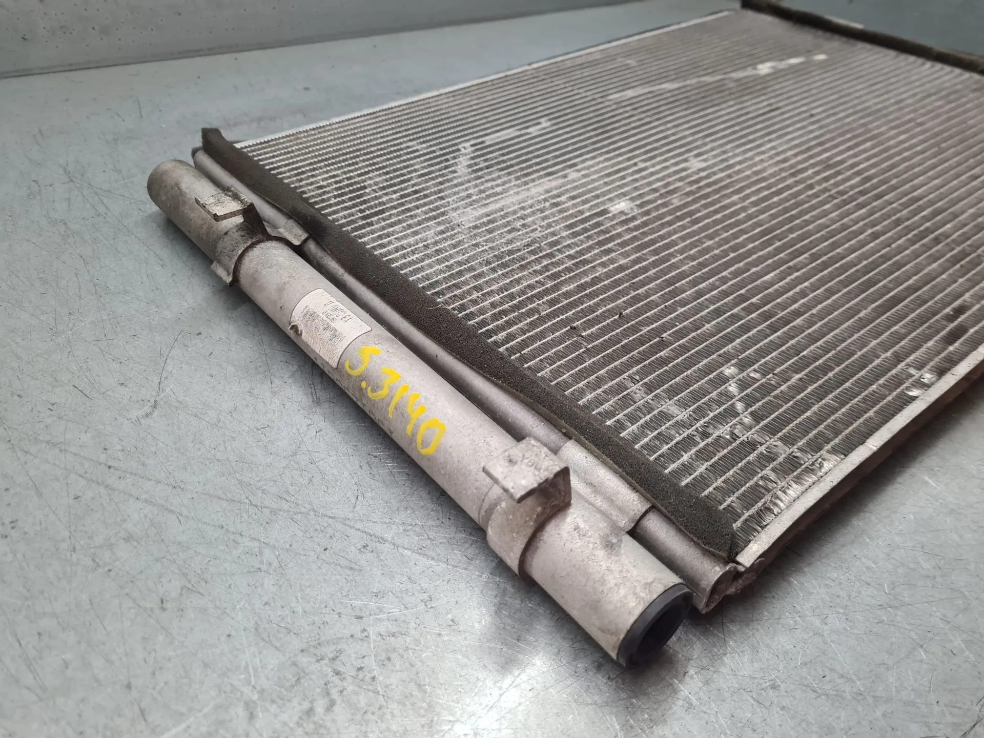 Condensatore aria condizionata (A/C) KIA Rio IV (YB) Imagem-4