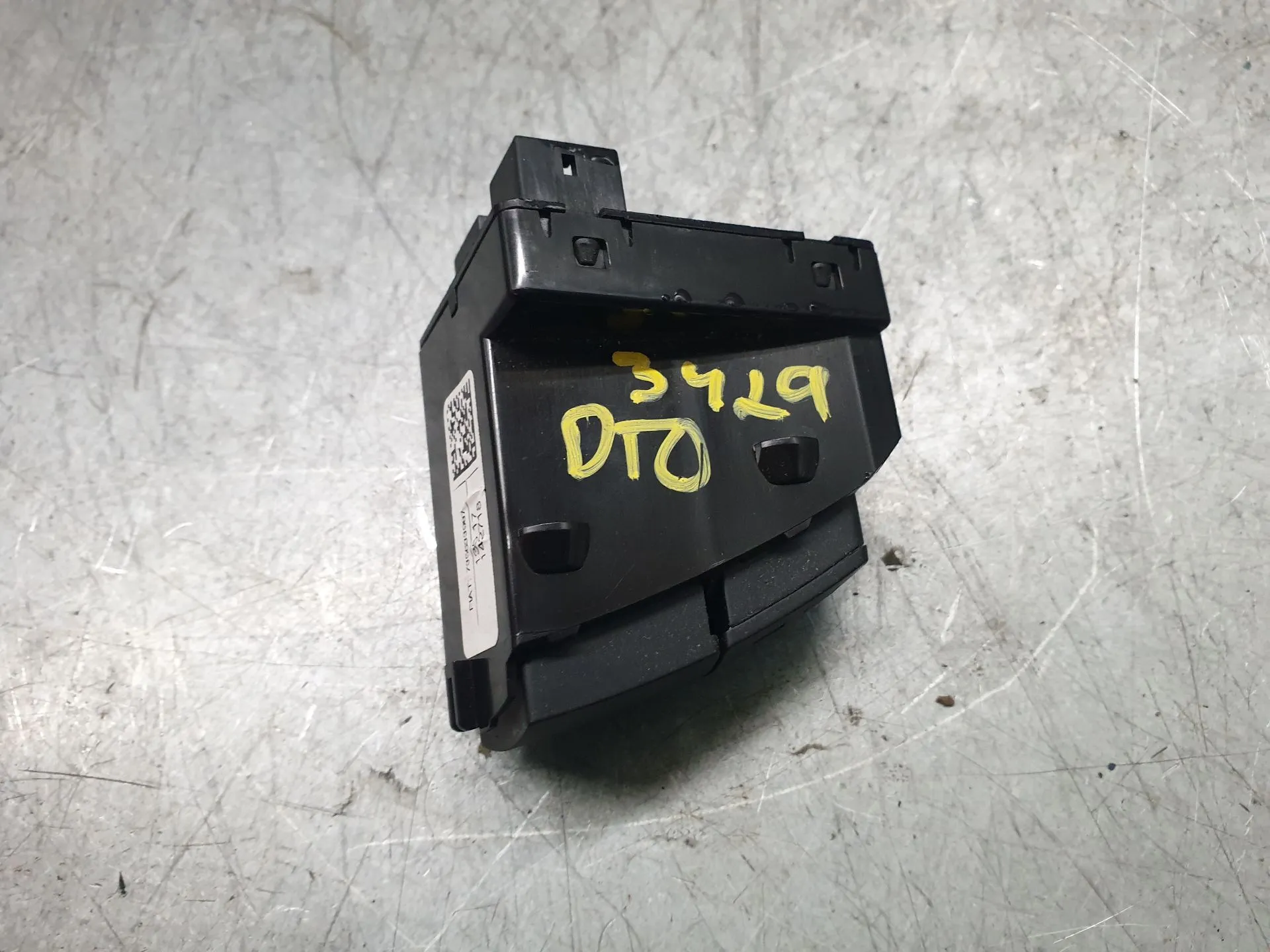 Comando de bancos FIAT 500X (334_) Imagem-1