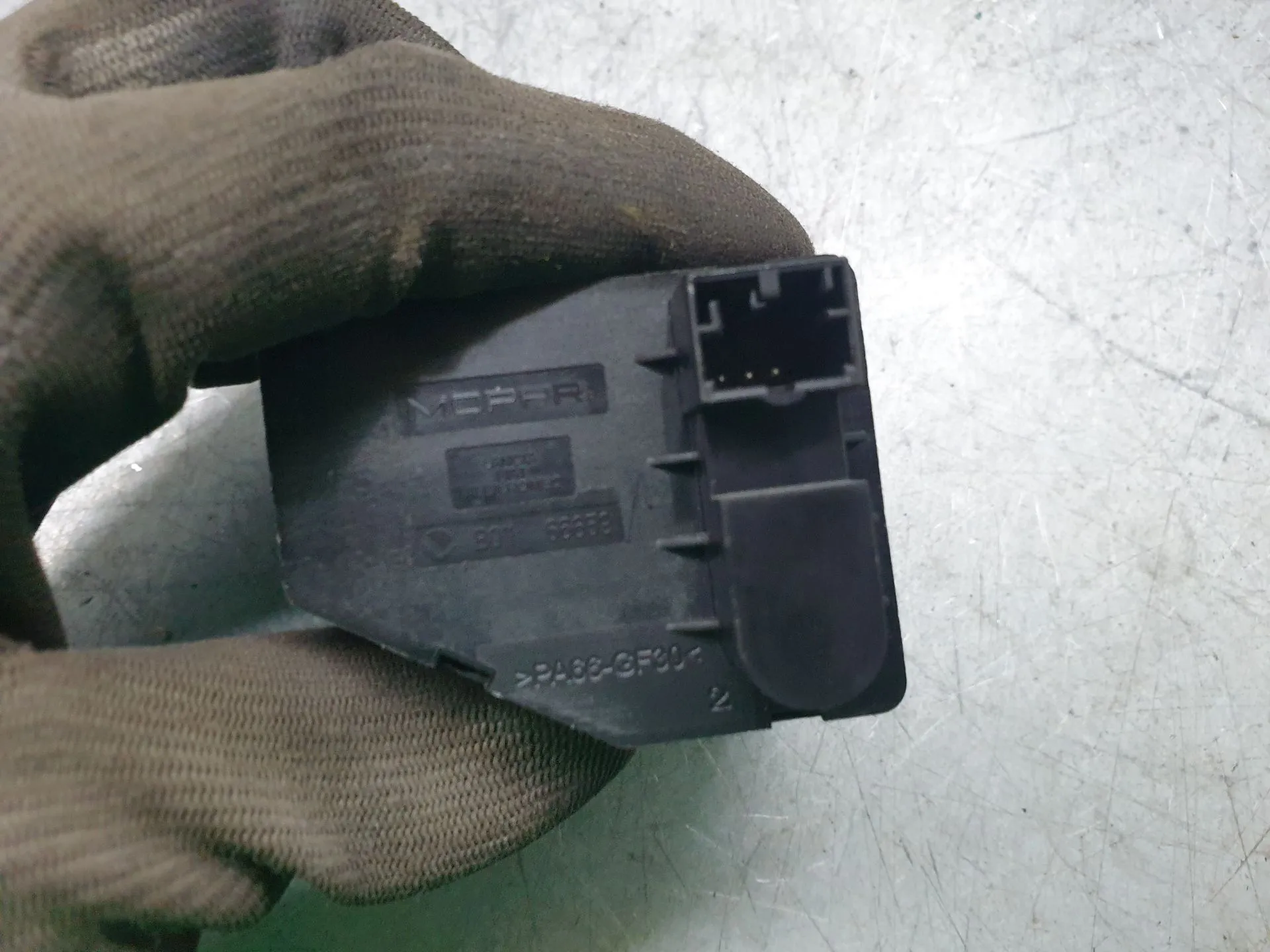 Comando de bancos FIAT 500X (334_) Imagem-2