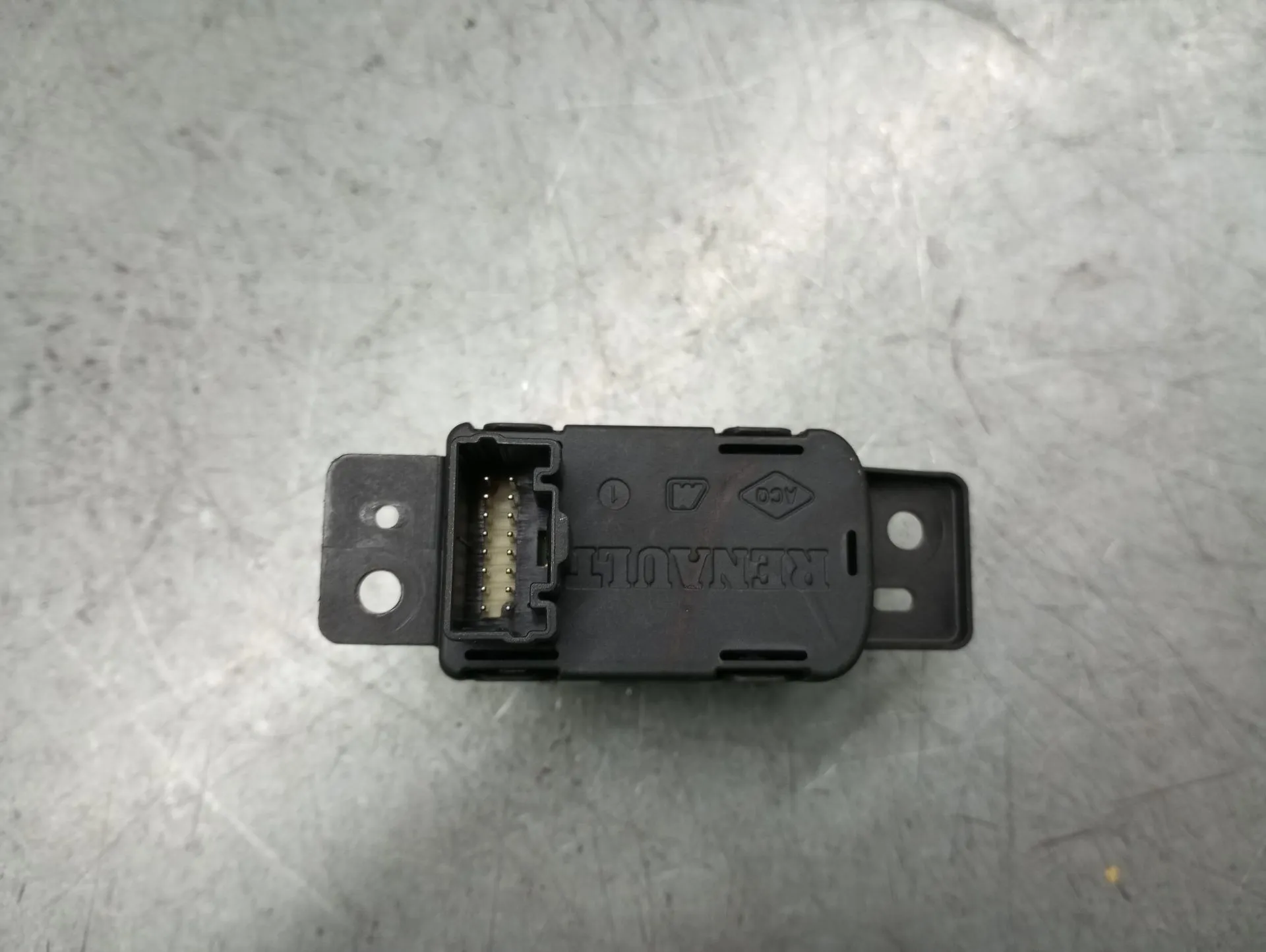 Parking brake switch RENAULT Kadjar (HA_, HL_) Imagem-1