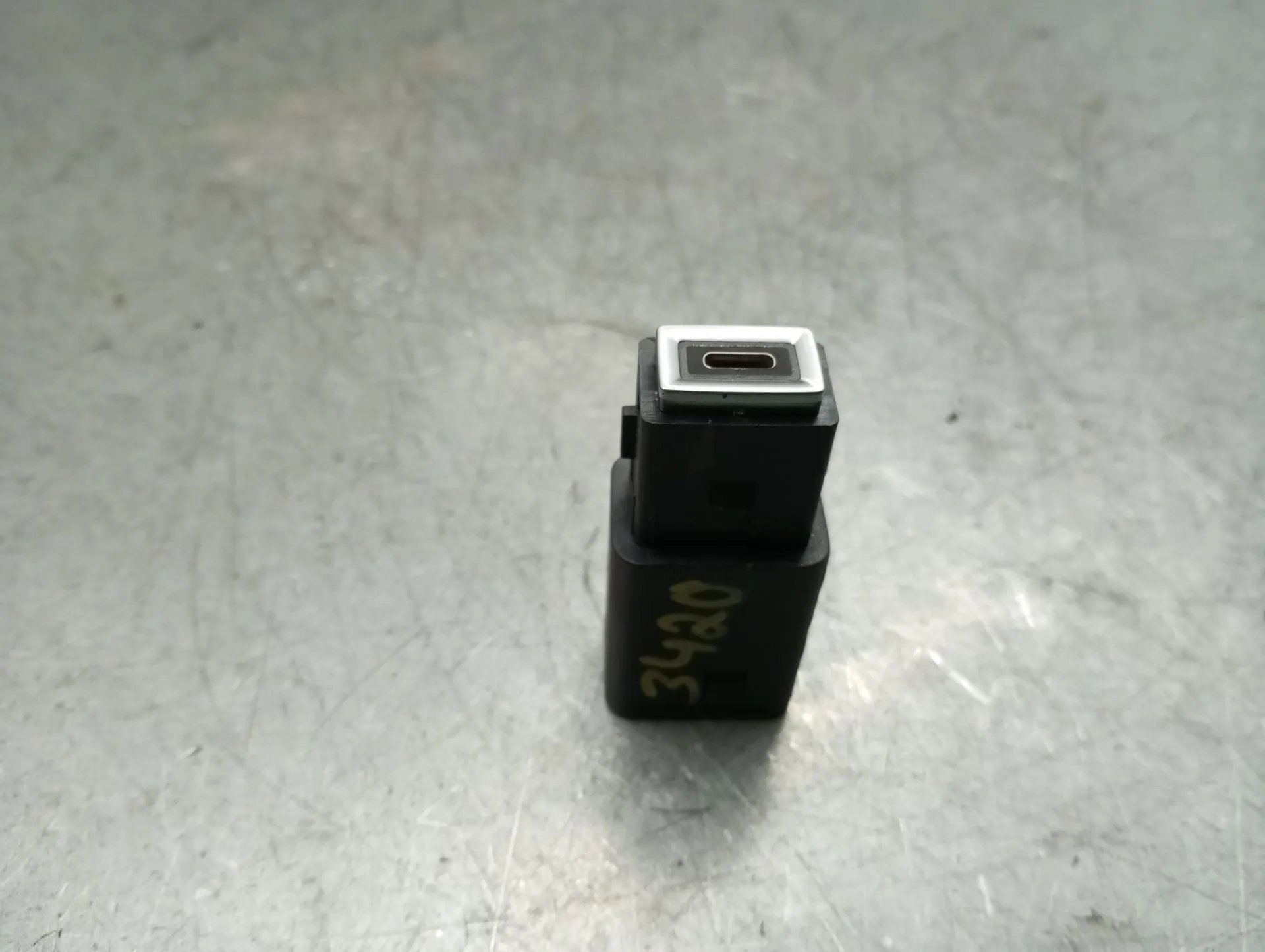 Porta Ingresso USB / AUX / iPod RENAULT Captur II