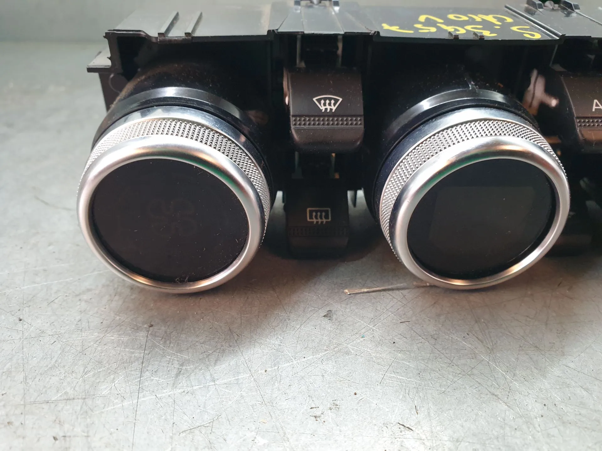 Comando clima RENAULT Clio V (BF_) Imagem-2