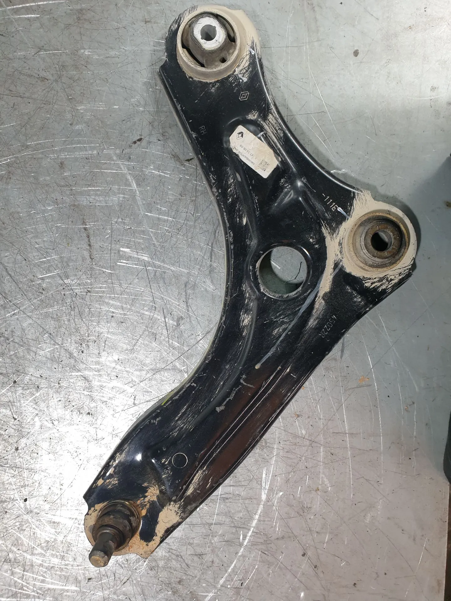 Braccio di sospensione anteriore destra DACIA Sandero III