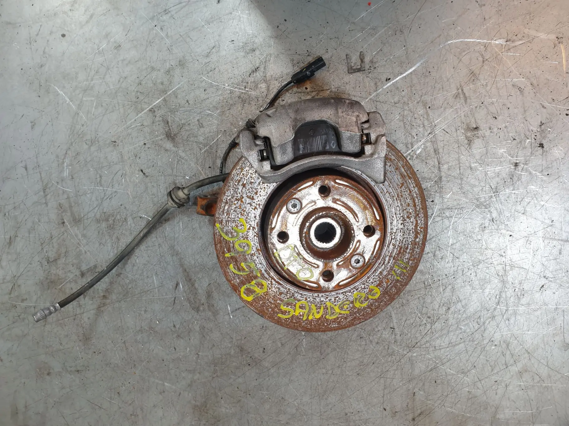 Fusello anteriore destro DACIA Sandero III