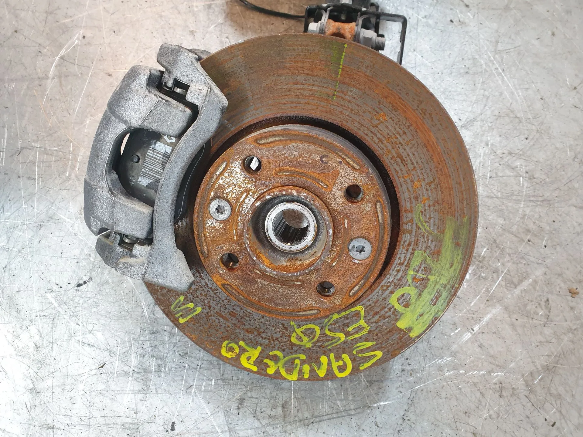 Fusello anteriore sinistro DACIA Sandero III