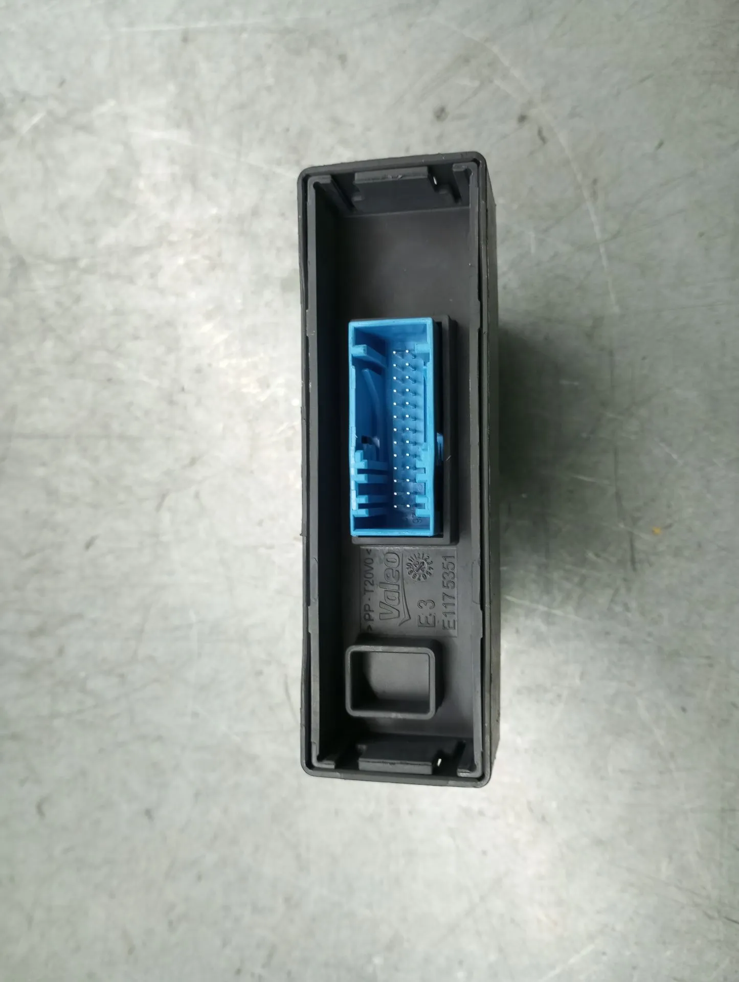 Módulo confort PEUGEOT 208 II Imagem-2