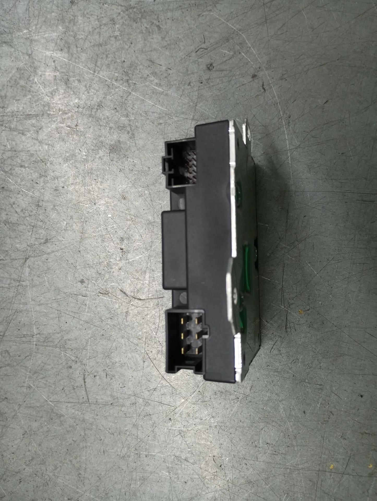 Fuel control unit / Fuel ECU MERCEDES-BENZ Classe A (W176) Imagem-1