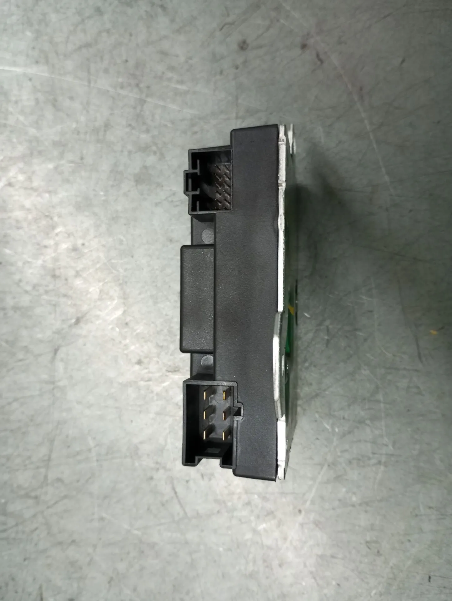 Fuel control unit / Fuel ECU MERCEDES-BENZ Classe A (W176) Imagem-2