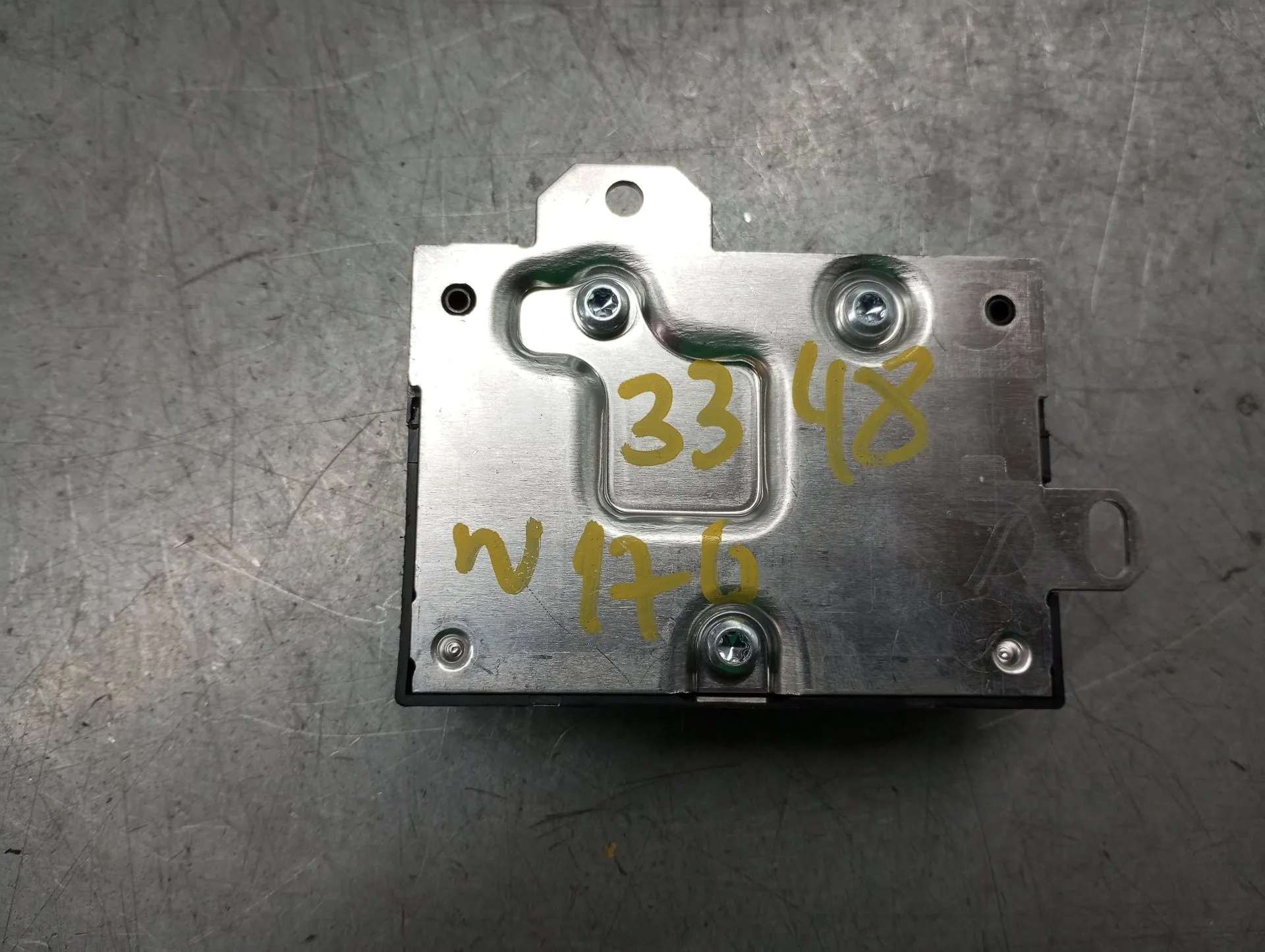 Fuel control unit / Fuel ECU MERCEDES-BENZ Classe A (W176) Imagem-1