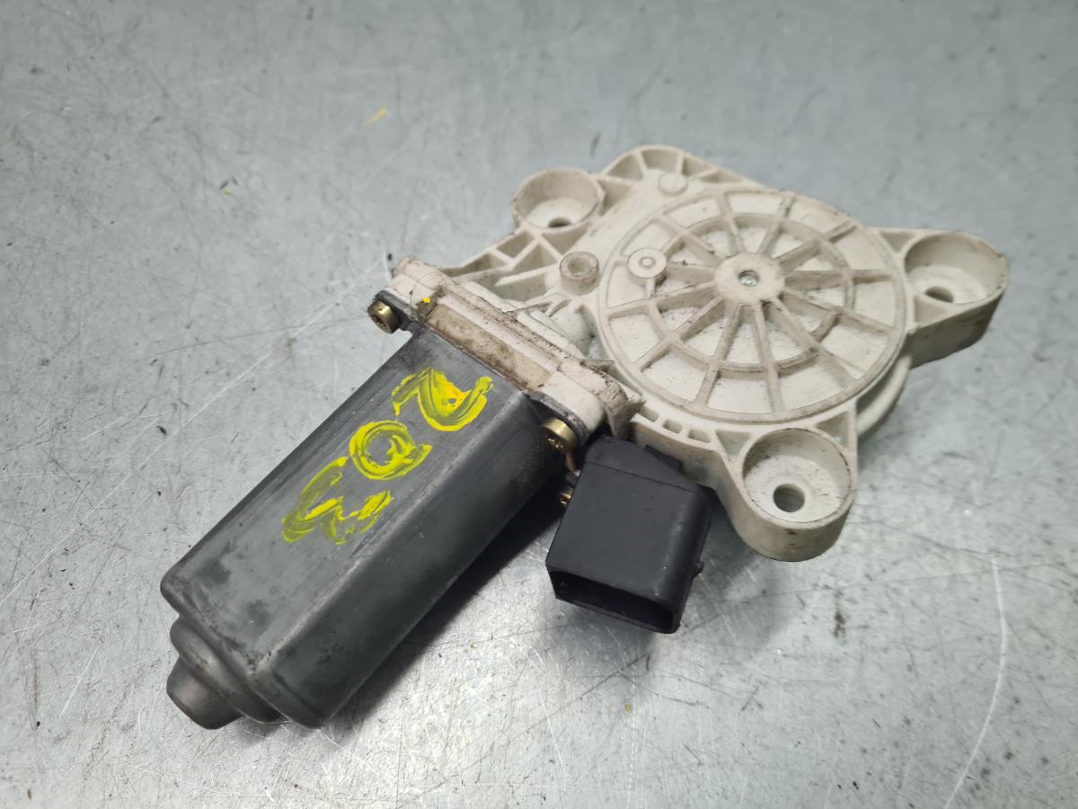 Moteur lève-vitre avant gauche MERCEDES-BENZ Classe C (W203) Imagem-1