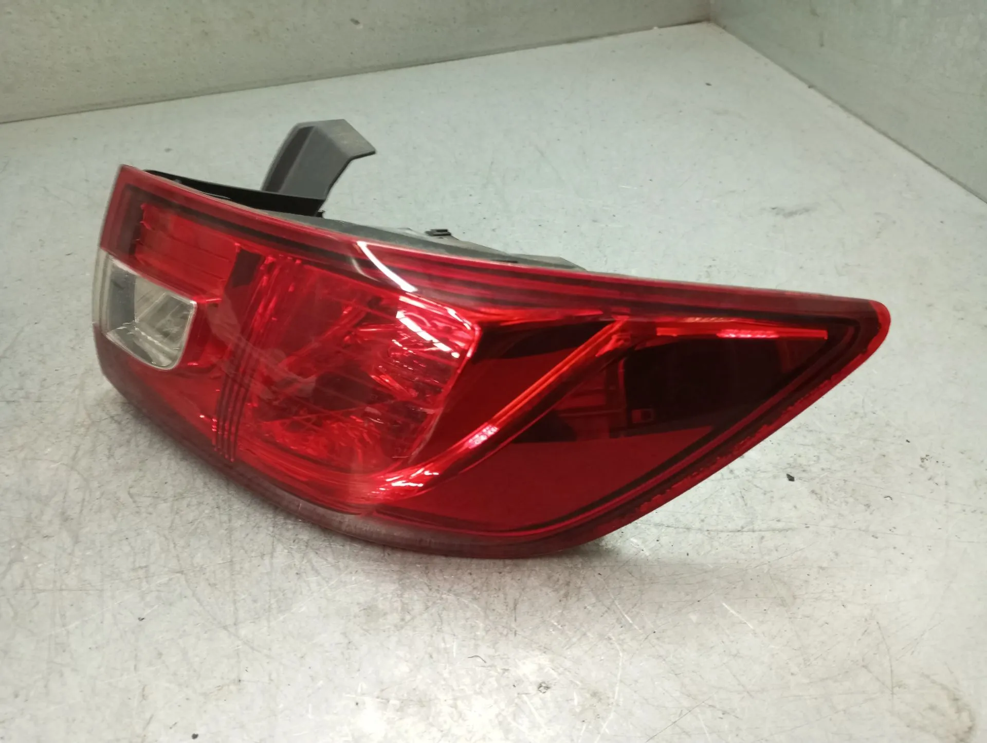 Feu arrière Droite RENAULT Clio IV (BH_) Imagem-1