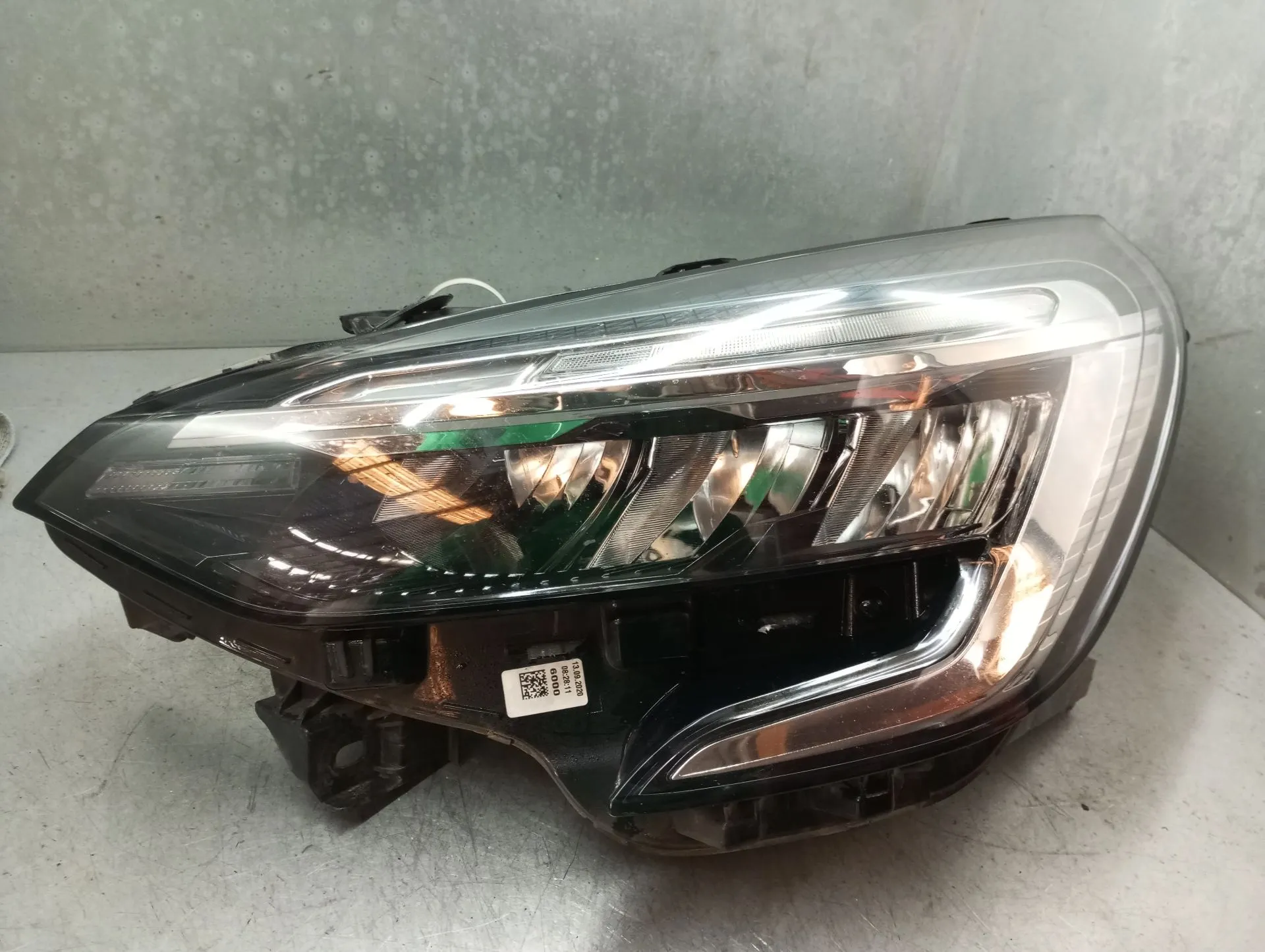 Phare avant gauche RENAULT Clio V (BF_) Imagem-0