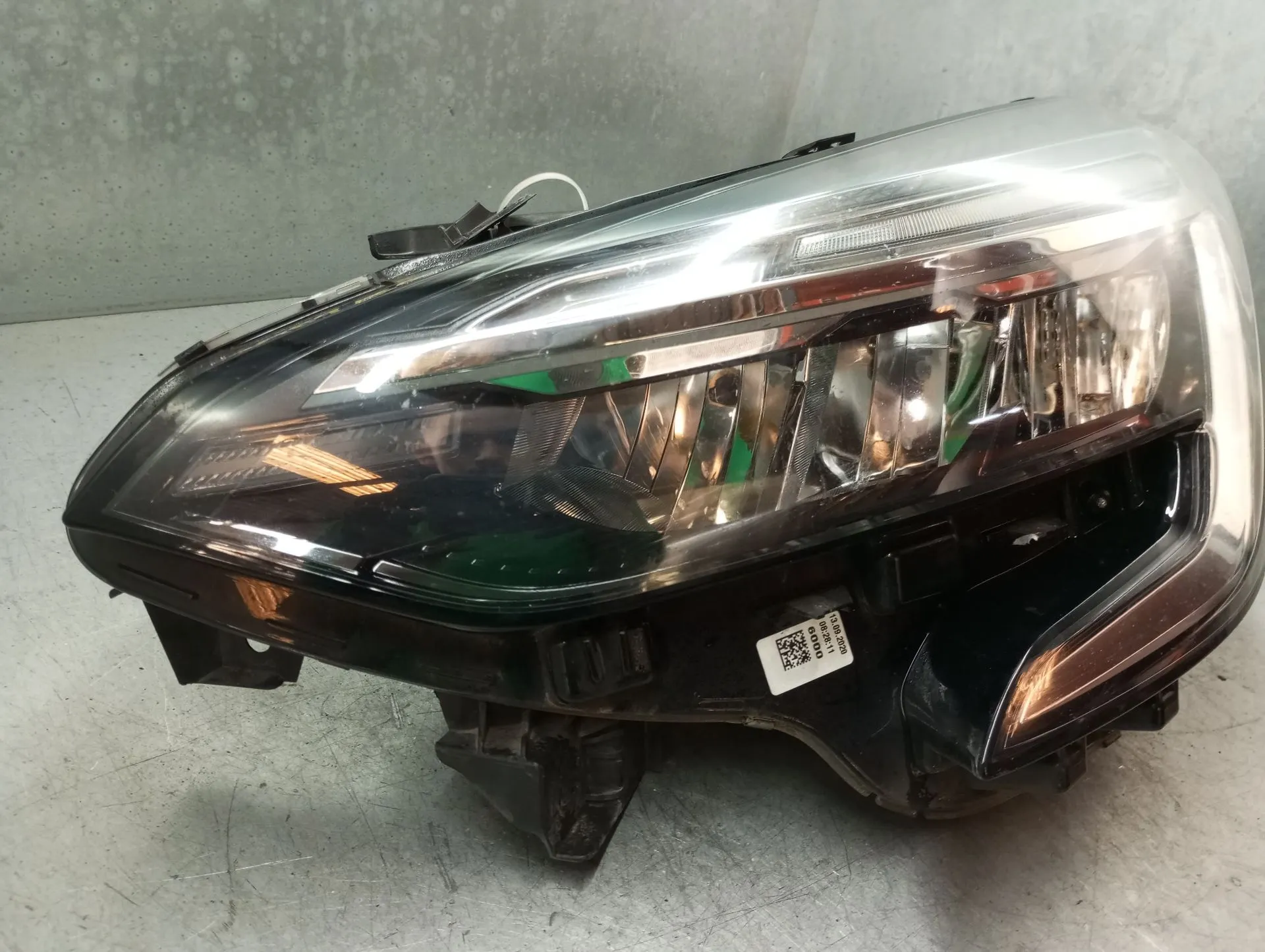 Phare avant gauche RENAULT Clio V (BF_) Imagem-1