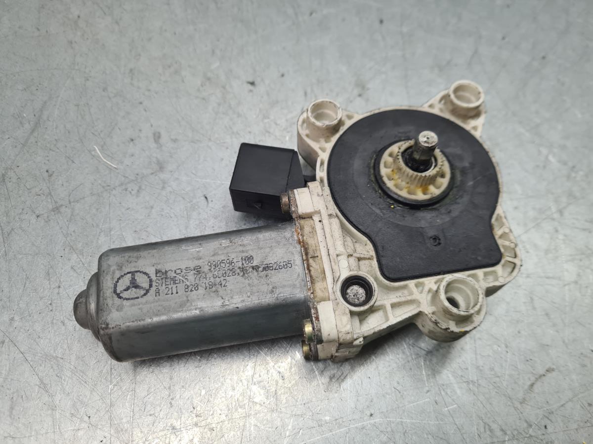 Moteur lève-vitre avant gauche MERCEDES-BENZ Classe C (W203) Imagem-1