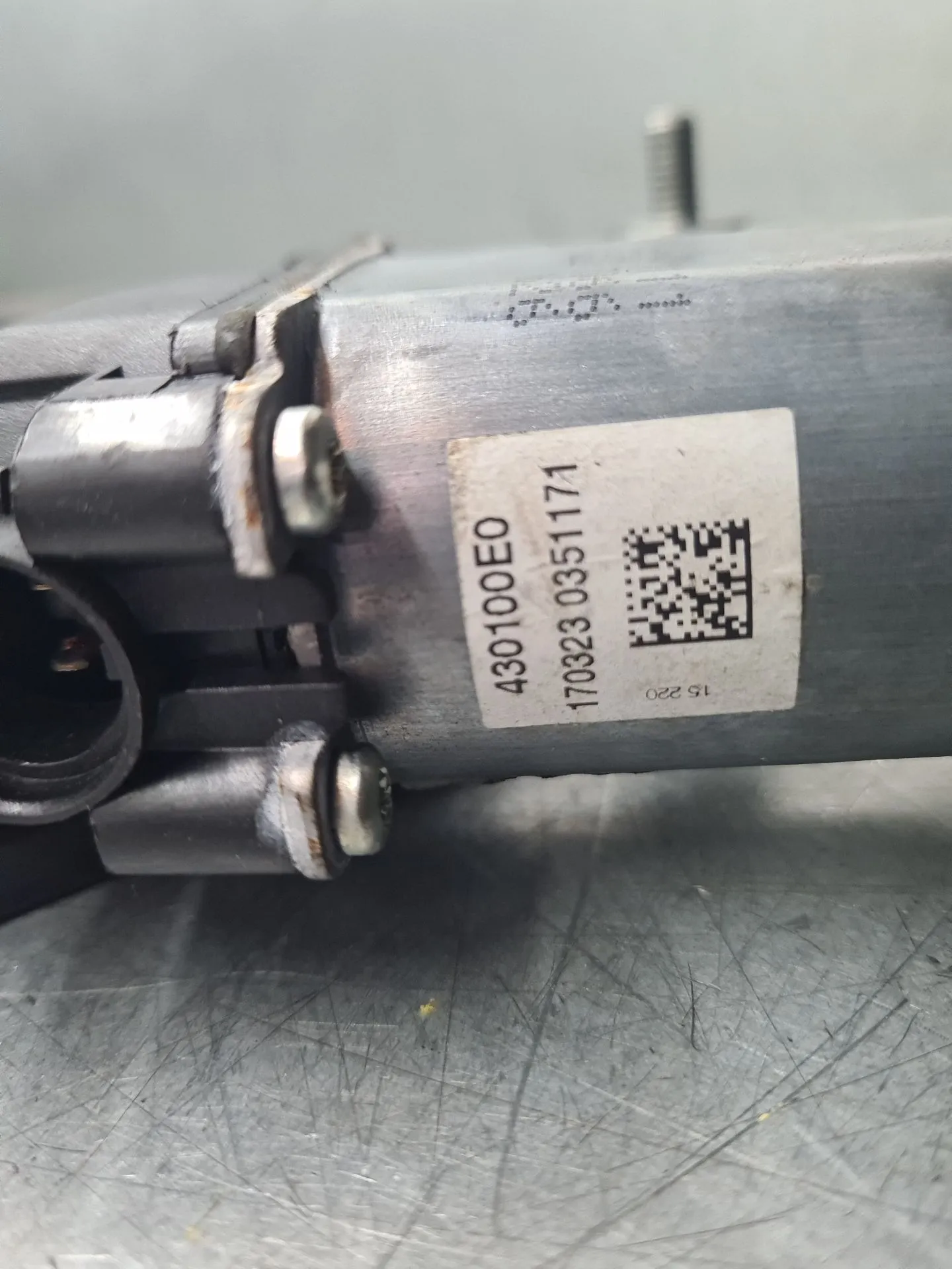 Lève-vitre avant gauche PEUGEOT 108 Imagem-3